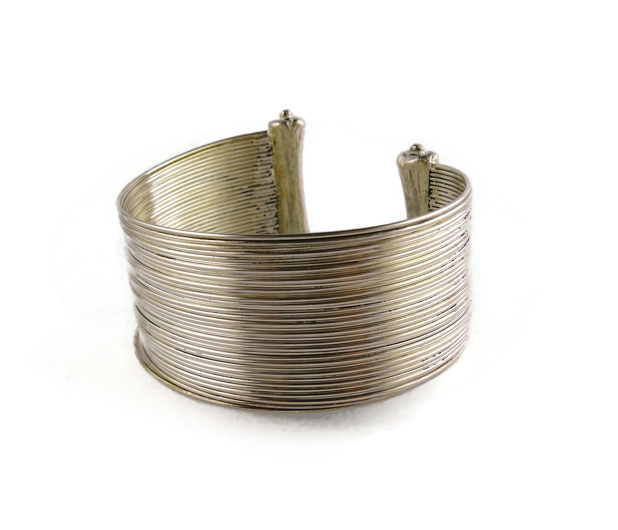 Christian Dior Boutique Vintage Silver Toned Wire Cuff Bracelet In Fair Condition For Sale In Nice, FR
