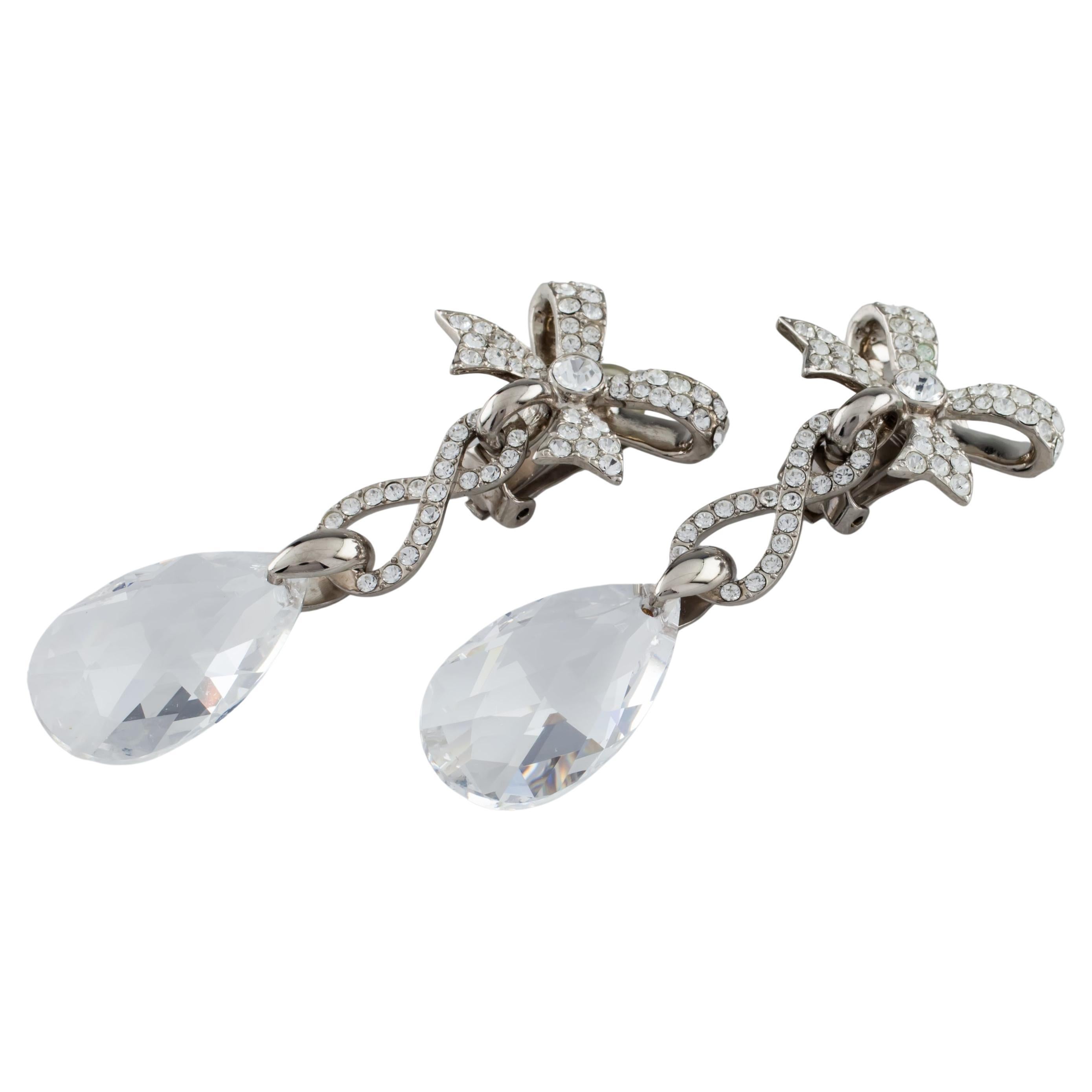 Christian Dior Briolette Crystal Clip-On Bow Costume Dangle Earrings For Sale