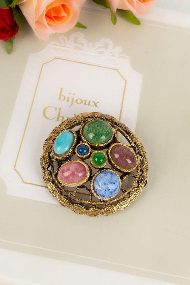 Christian Dior Brooch in Gilded Metal and Glass Paste, 1970 For Sale 1