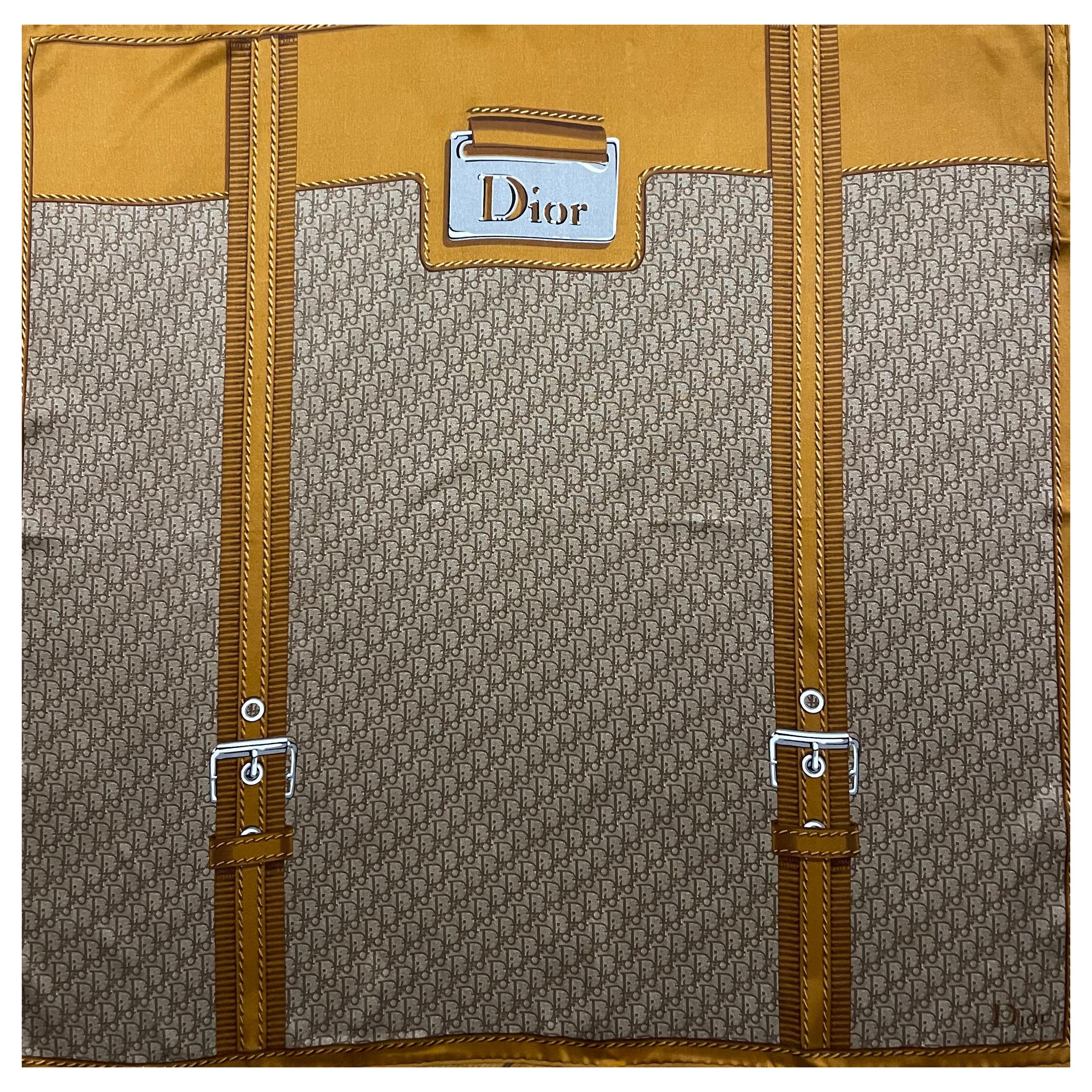 Sciarpa di seta marrone e Monogram di Christian Dior in vendita