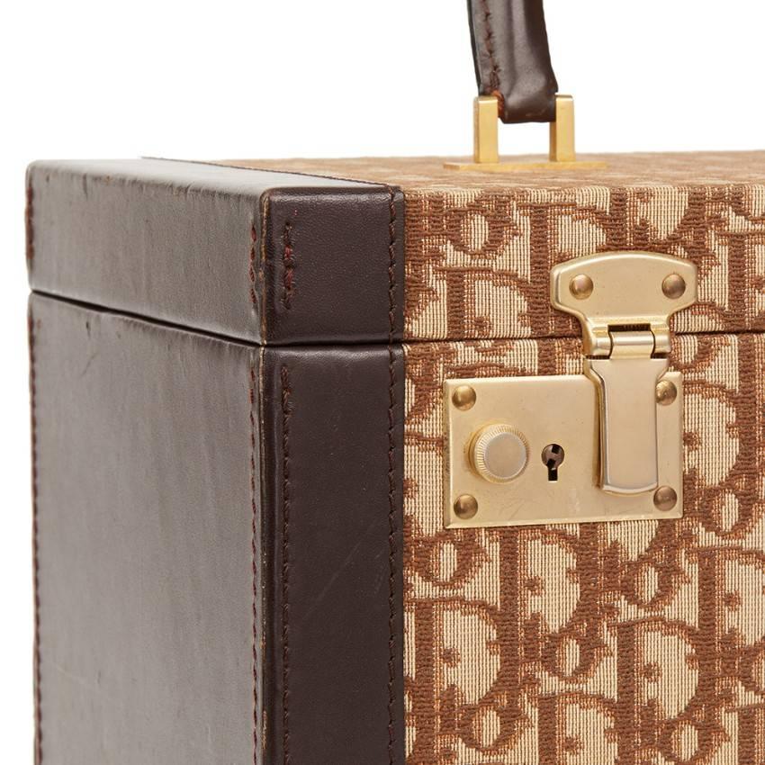Christian Dior Vanity Case vintage en cuir de veau marron et toile en vente 1