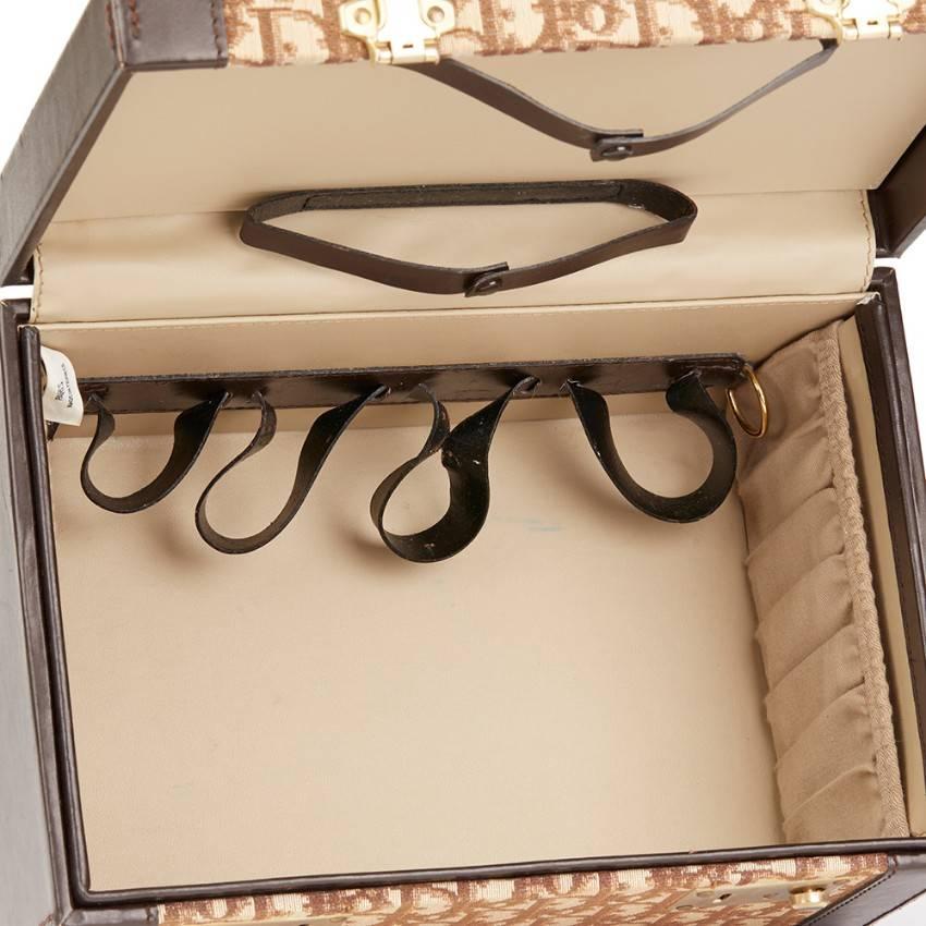 Christian Dior Vanity Case vintage en cuir de veau marron et toile en vente 3