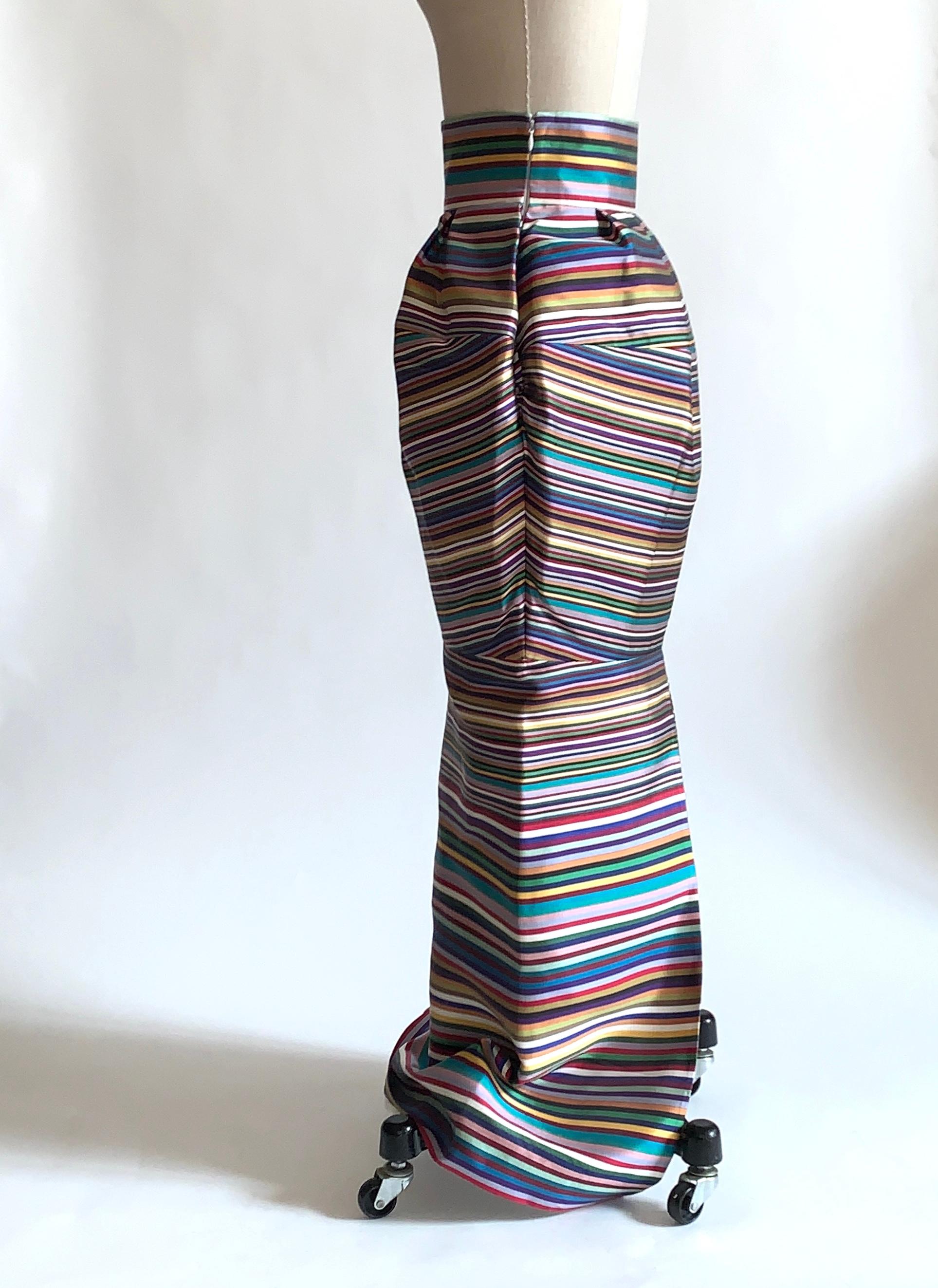 Noir Christian Dior - Jupe longue à rayures en soie multicolore avec bulle, état neuf en vente