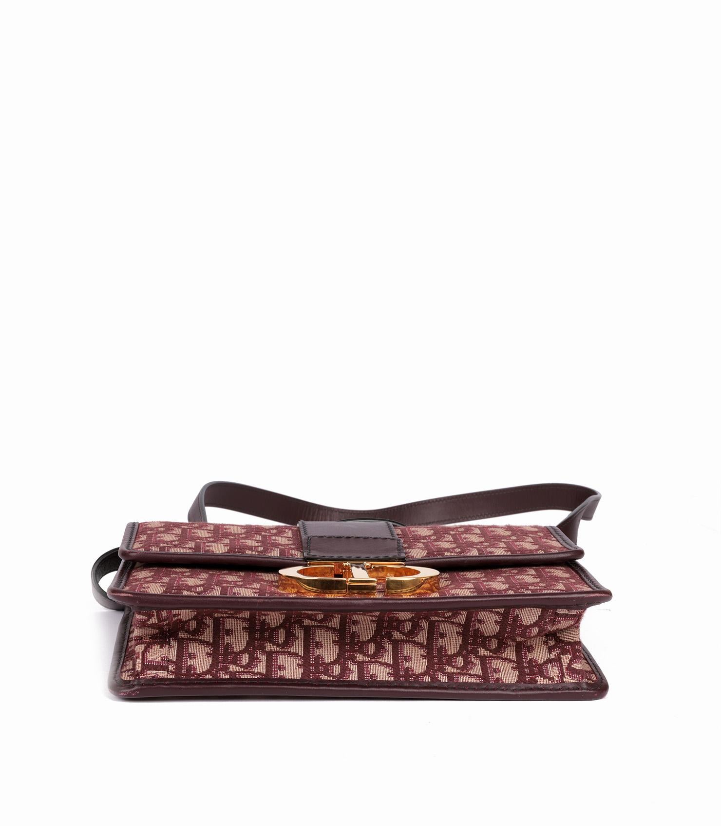 Christian Dior - Sac Montaigne 30 en jacquard oblique et cuir bourgogne en vente 1