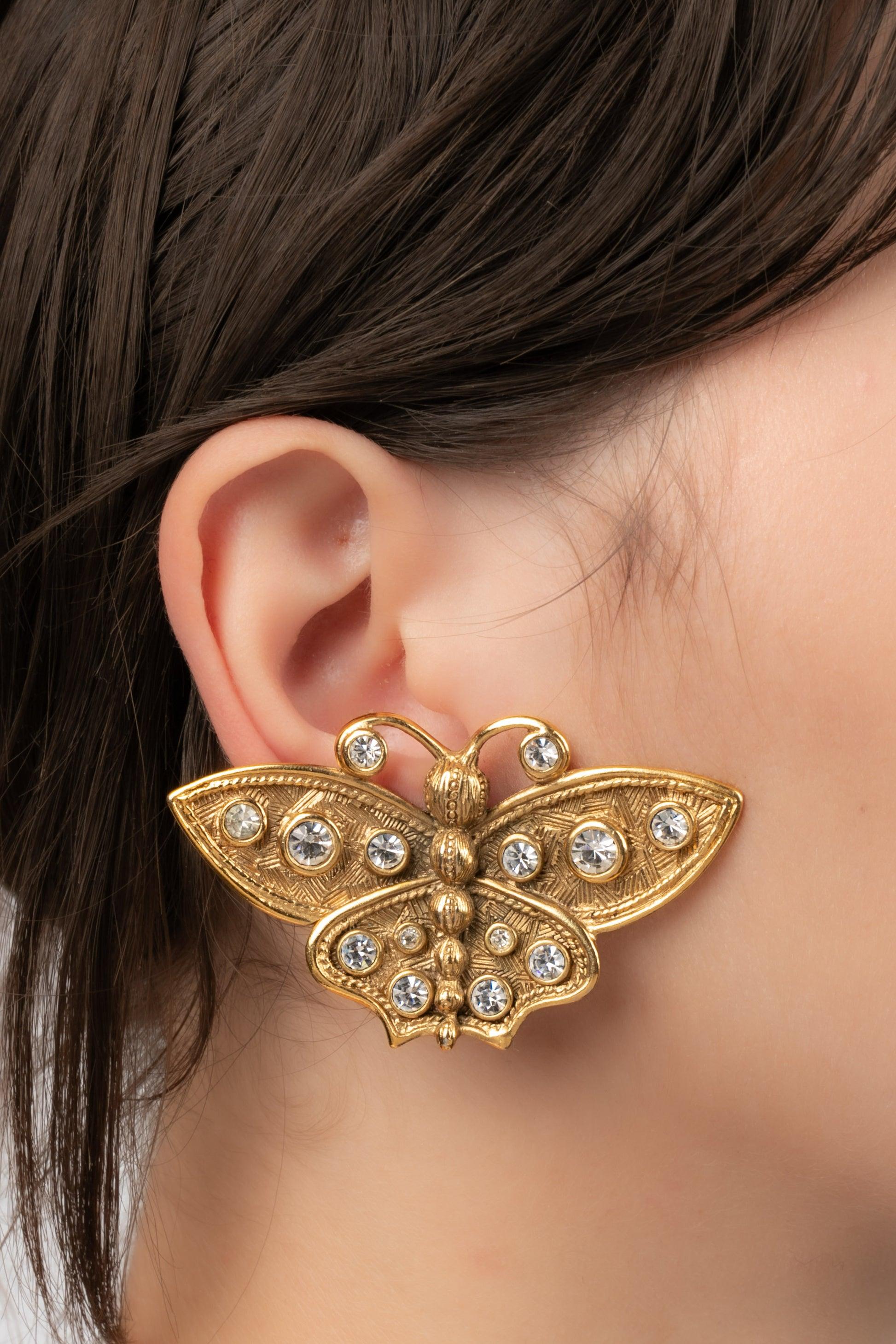 Christian Dior „Schmetterlinge“ Ohrringe aus goldenem Metall und Strass Damen im Angebot