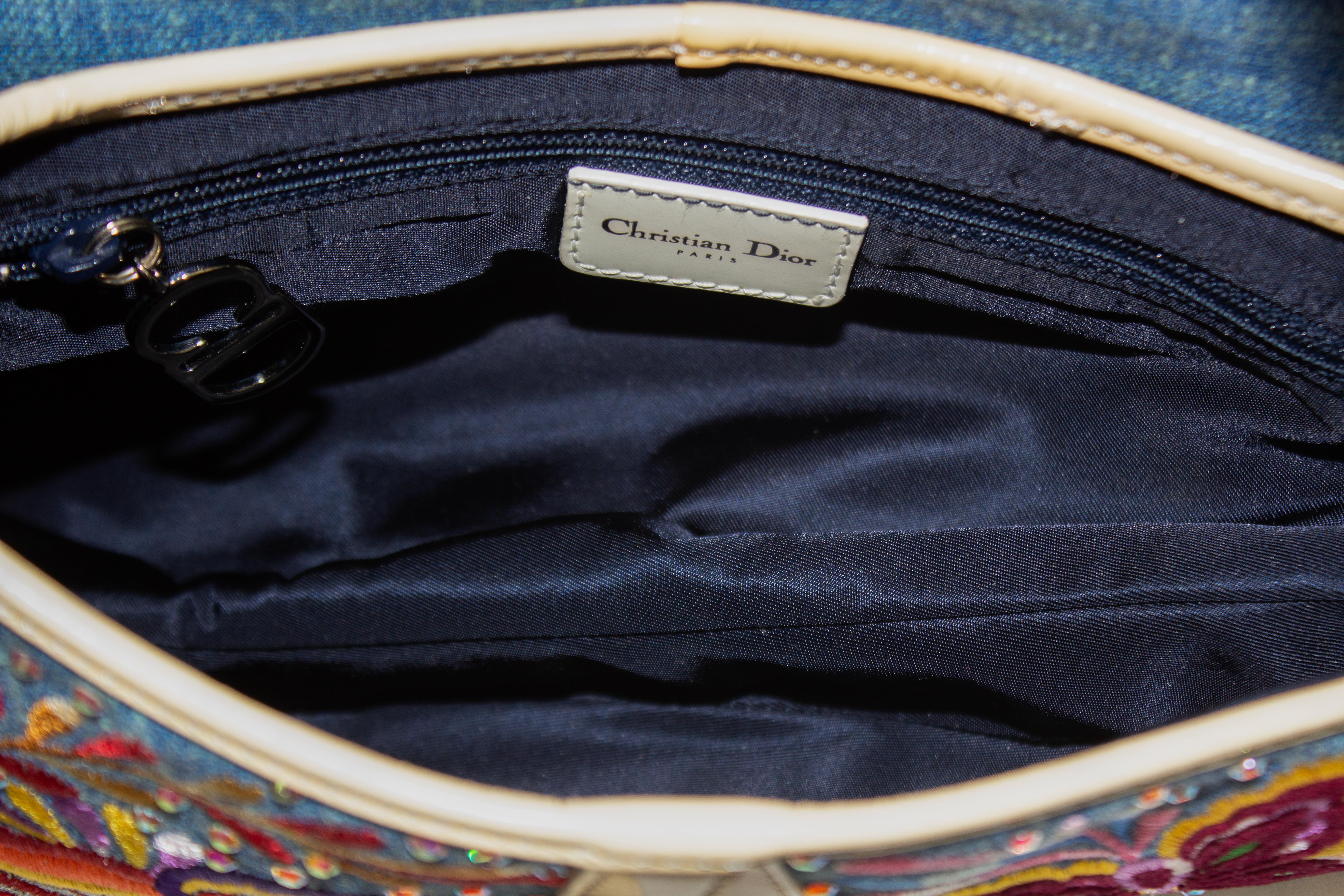 Christian Dior - Sac à main brodé de papillons et de Swarovski en vente 6