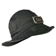 Christian Dior by Galliano Diorissimo Logo Bucket Hat 2004 Taille 56 