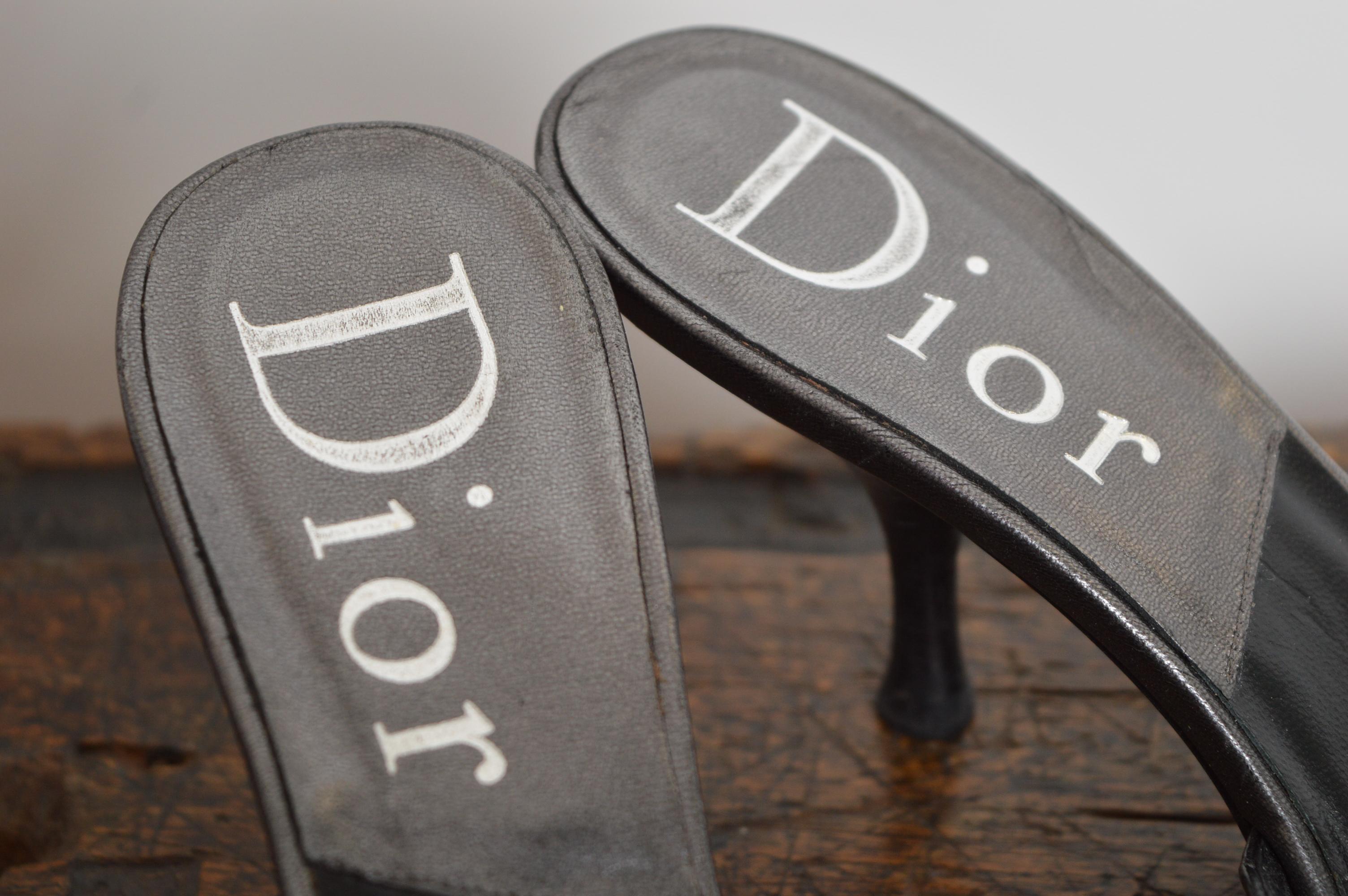 Noir Christian Dior by Galliano Gun Metal Grey Silver pointed Crocodile Kitten Talons en vente