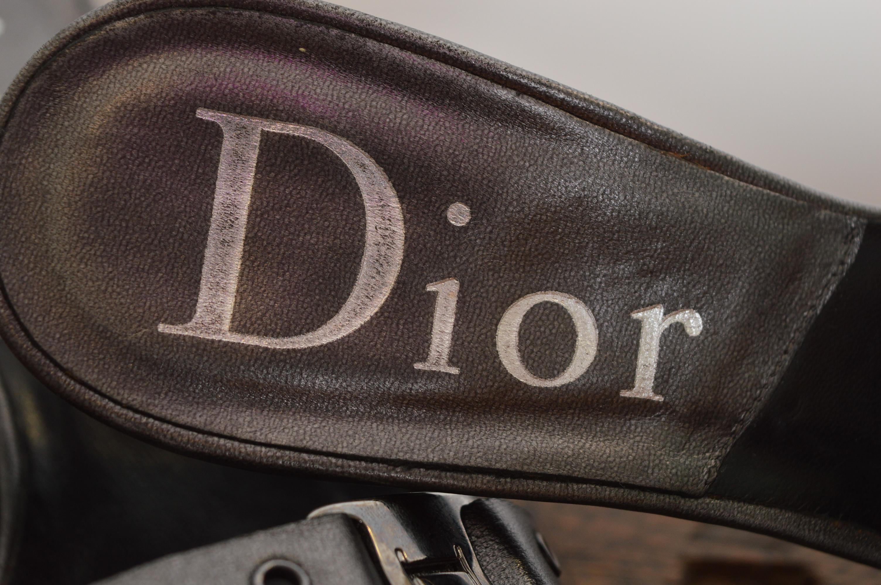 Christian Dior by Galliano Gun Metal Grey Silver pointed Crocodile Kitten Talons Bon état - En vente à Sheffield, GB
