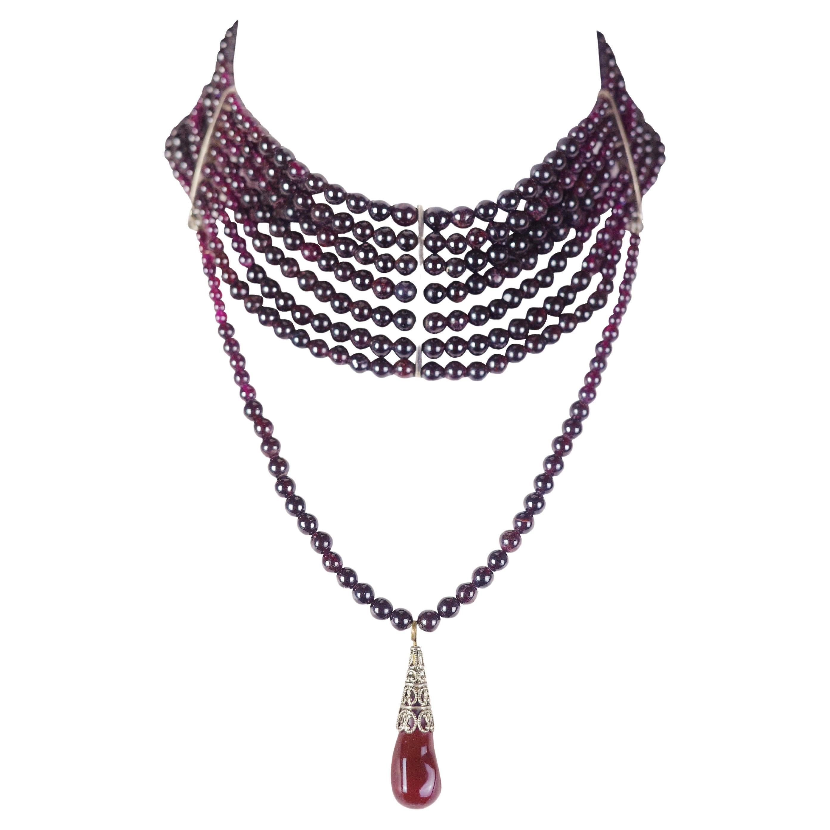 Christian Dior By Galliano P/E 1998, girocollo Masai a più fili in borgogna in vendita