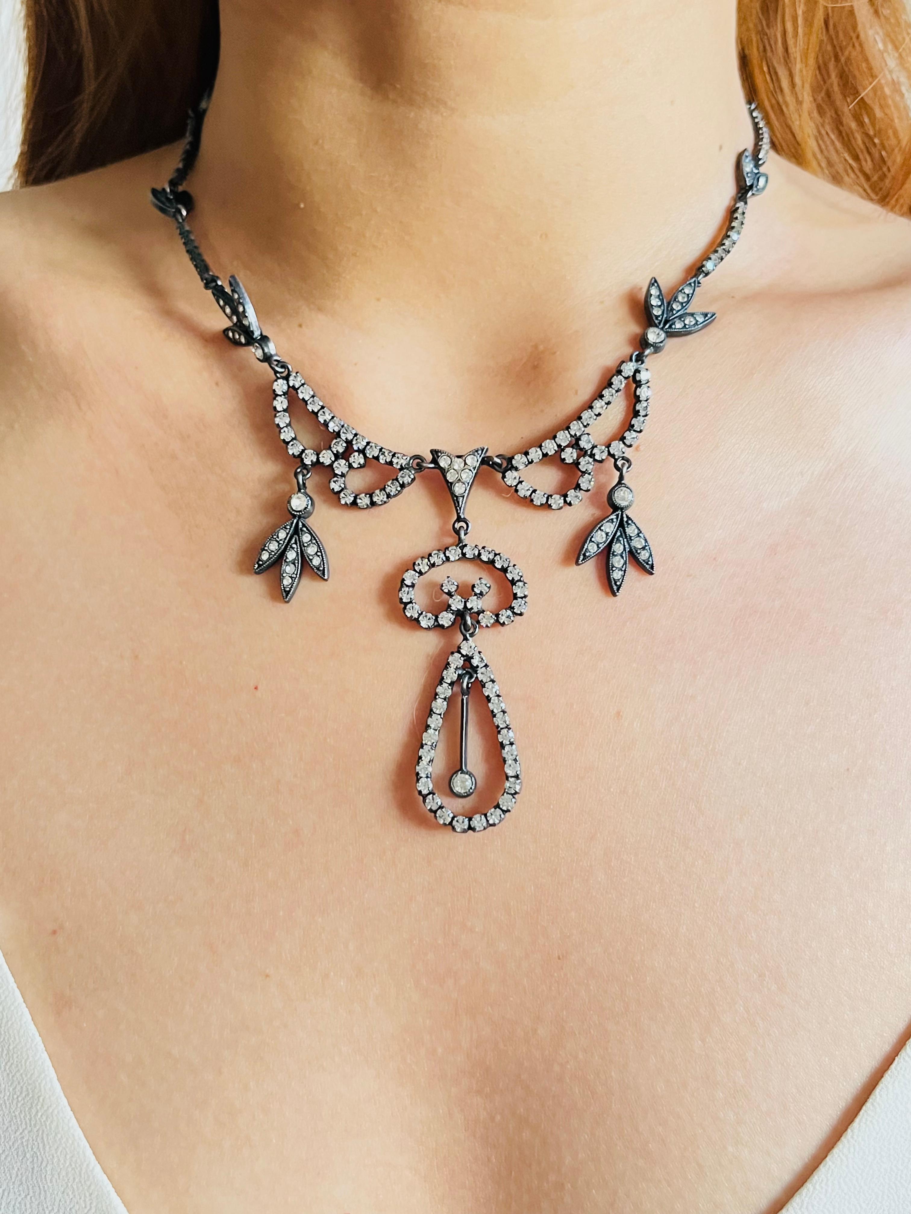 CHRISTIAN DIOR for John Galliano for Christian Dior 1997 Fall Sparkling Crystals Leaf Bib Necklace (Collier à plastron en forme de feuille avec cristaux étincelants) en vente 5