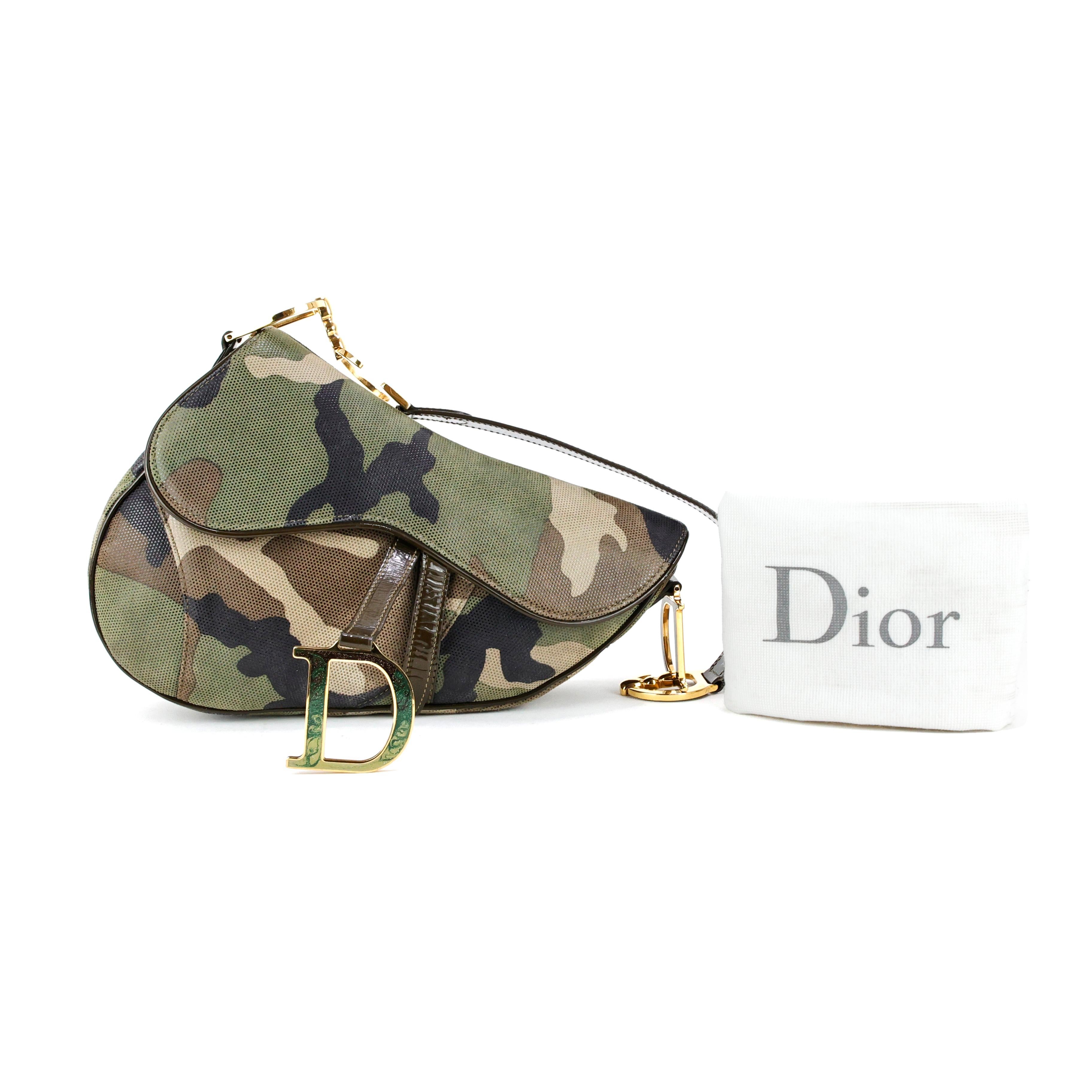 Christian Dior by John Galliano 2000er Jahre Camouflage Satteltasche im Angebot 2