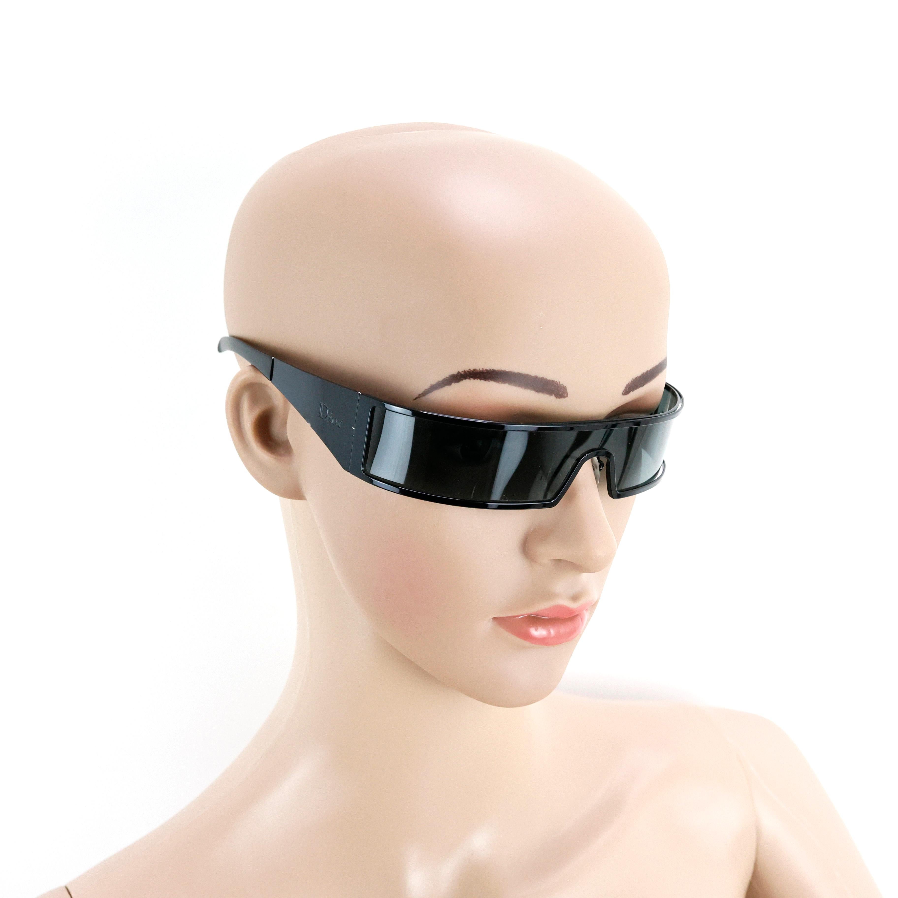 Christian Dior by John Galliano 2000s Punk Sunglasses In Excellent Condition For Sale In Bressanone, IT