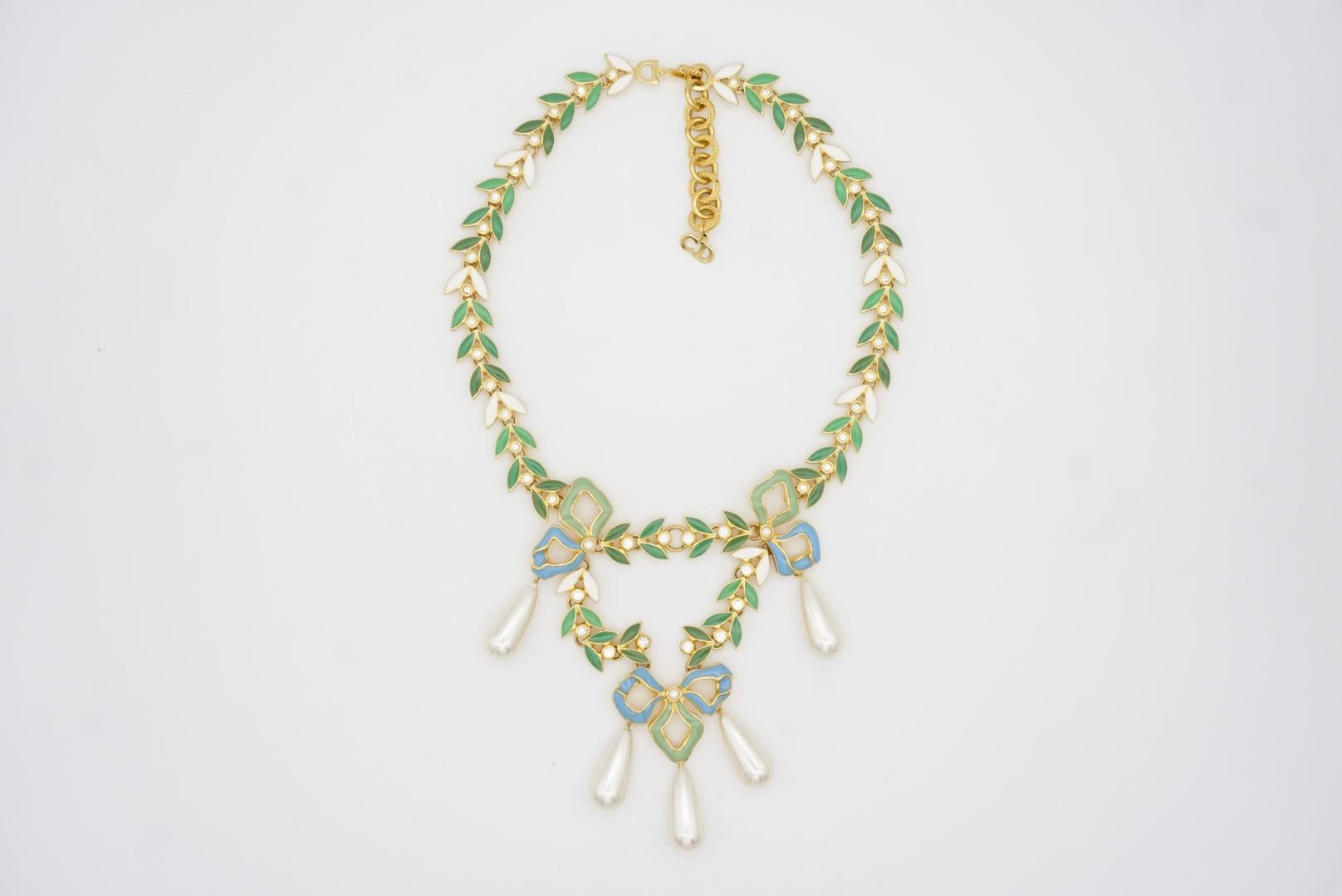 CHRISTIAN DIOR by John Galliano for Christian Dior 2001 Collana con nodo a nastro verde e ghirlande di perle in vendita 4