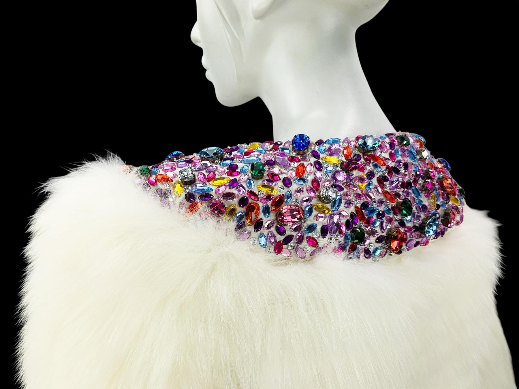 Christian Dior by John Galliano 2001 Cappotto in pelliccia di volpe bianca con colletto Jewell US 8 in vendita 6