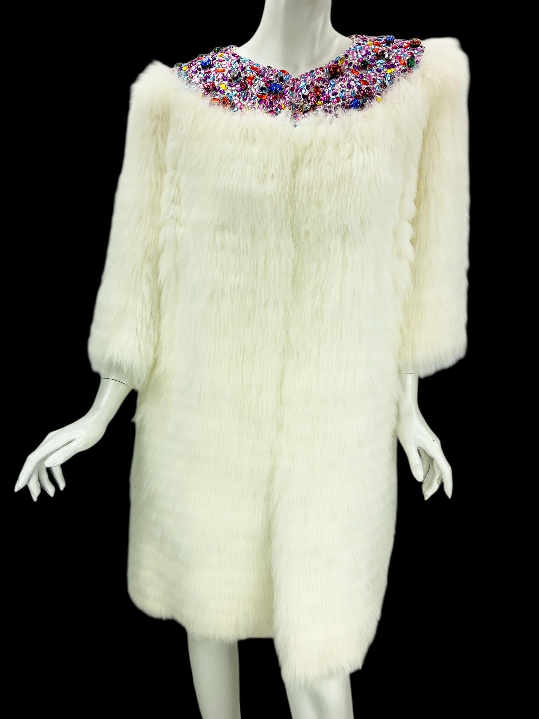 Donna Christian Dior by John Galliano 2001 Cappotto in pelliccia di volpe bianca con colletto Jewell US 8 in vendita