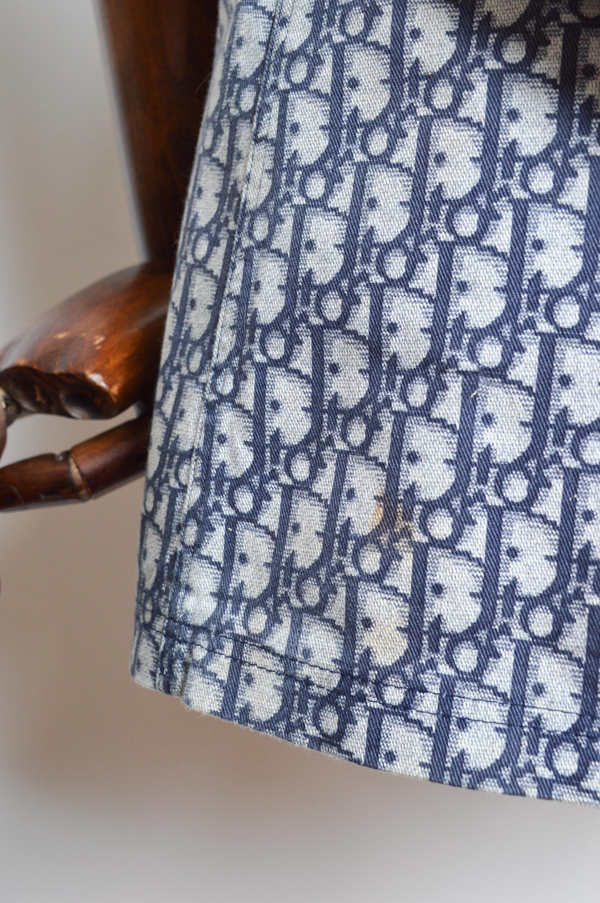 Christian Dior by John GALLIANO 2005 Blue Trotter print Wrap around Mini Skirt For Sale 9