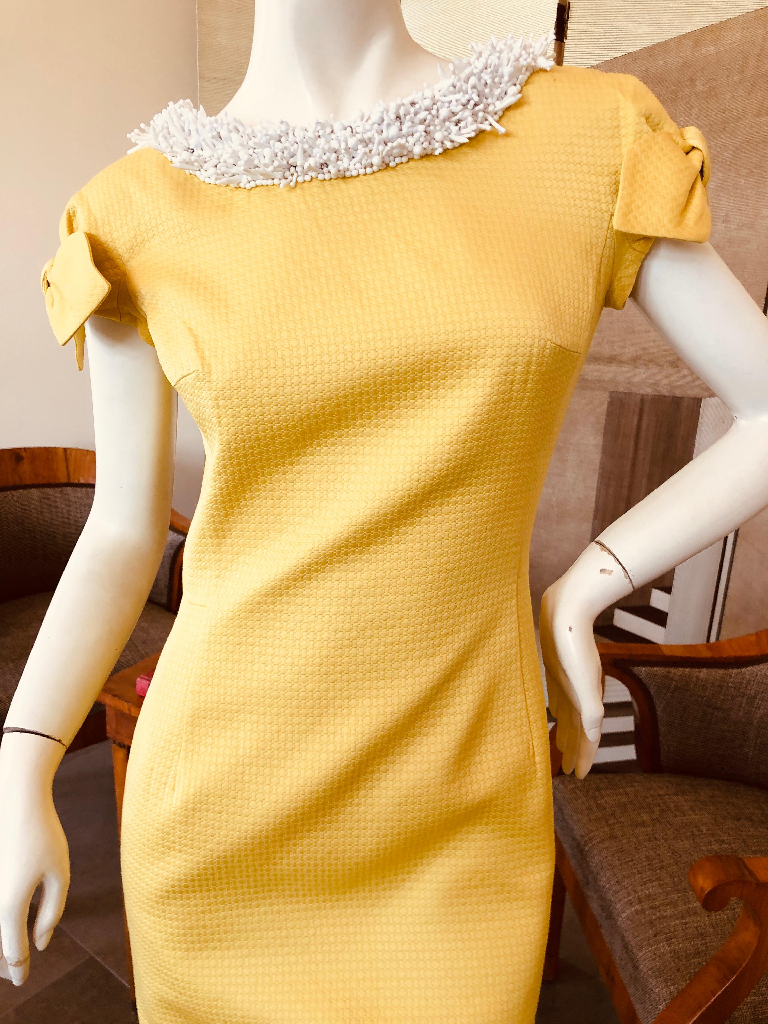 Christian Dior by John Galliano '99 Yellow Day Dress with Bows and Beaded Collar In Excellent Condition For Sale In Cloverdale, CA