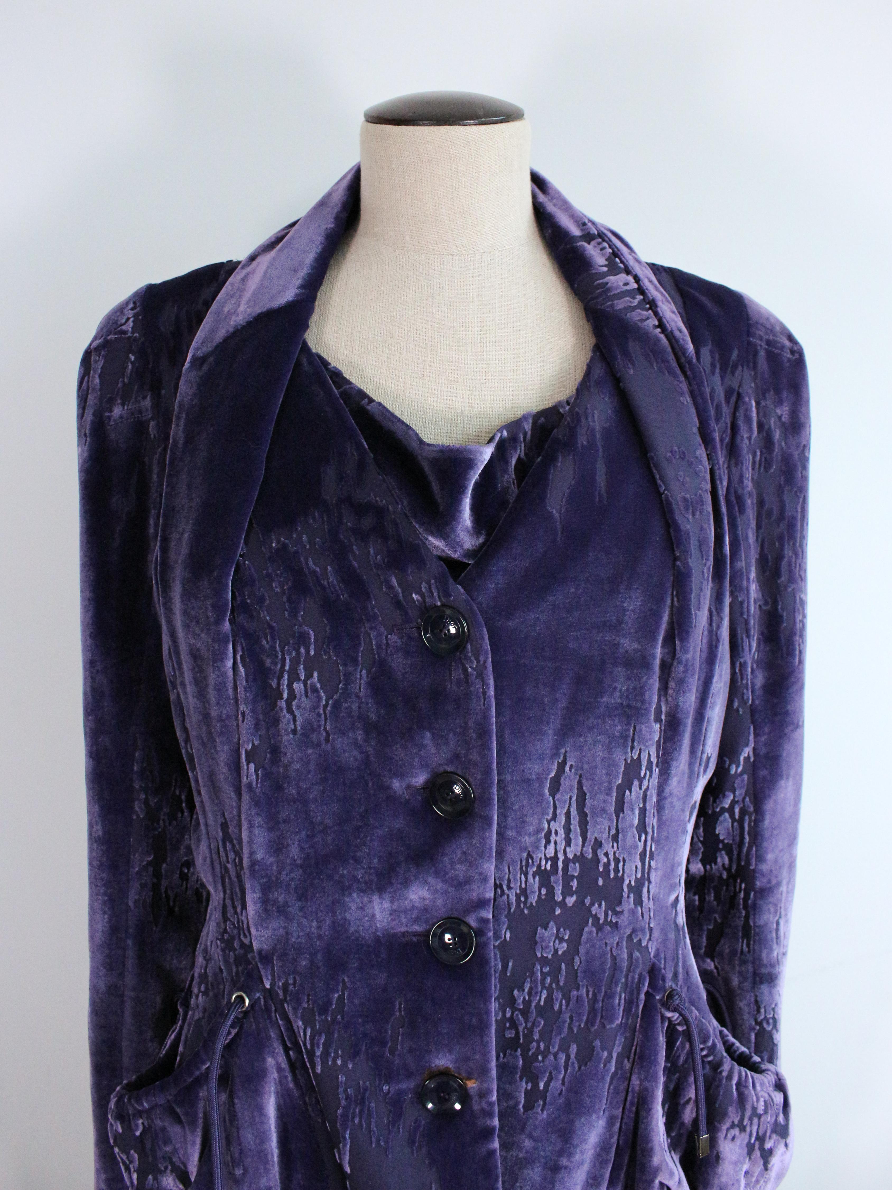 Christian Galliano for Christian Dior A/W05 abito e giacca in velluto viola Devoré in vendita 6