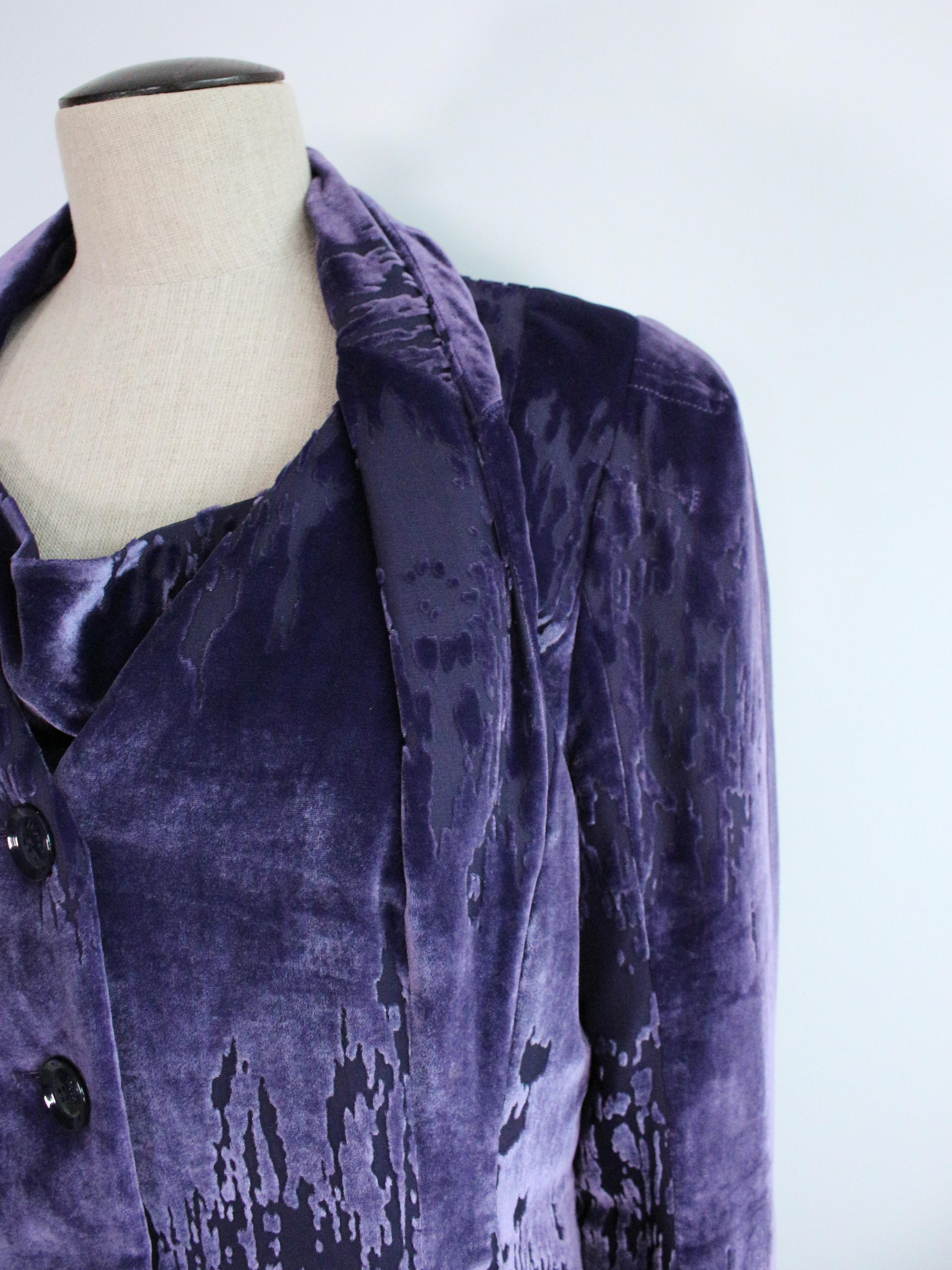 Christian Galliano for Christian Dior A/W05 abito e giacca in velluto viola Devoré in vendita 8