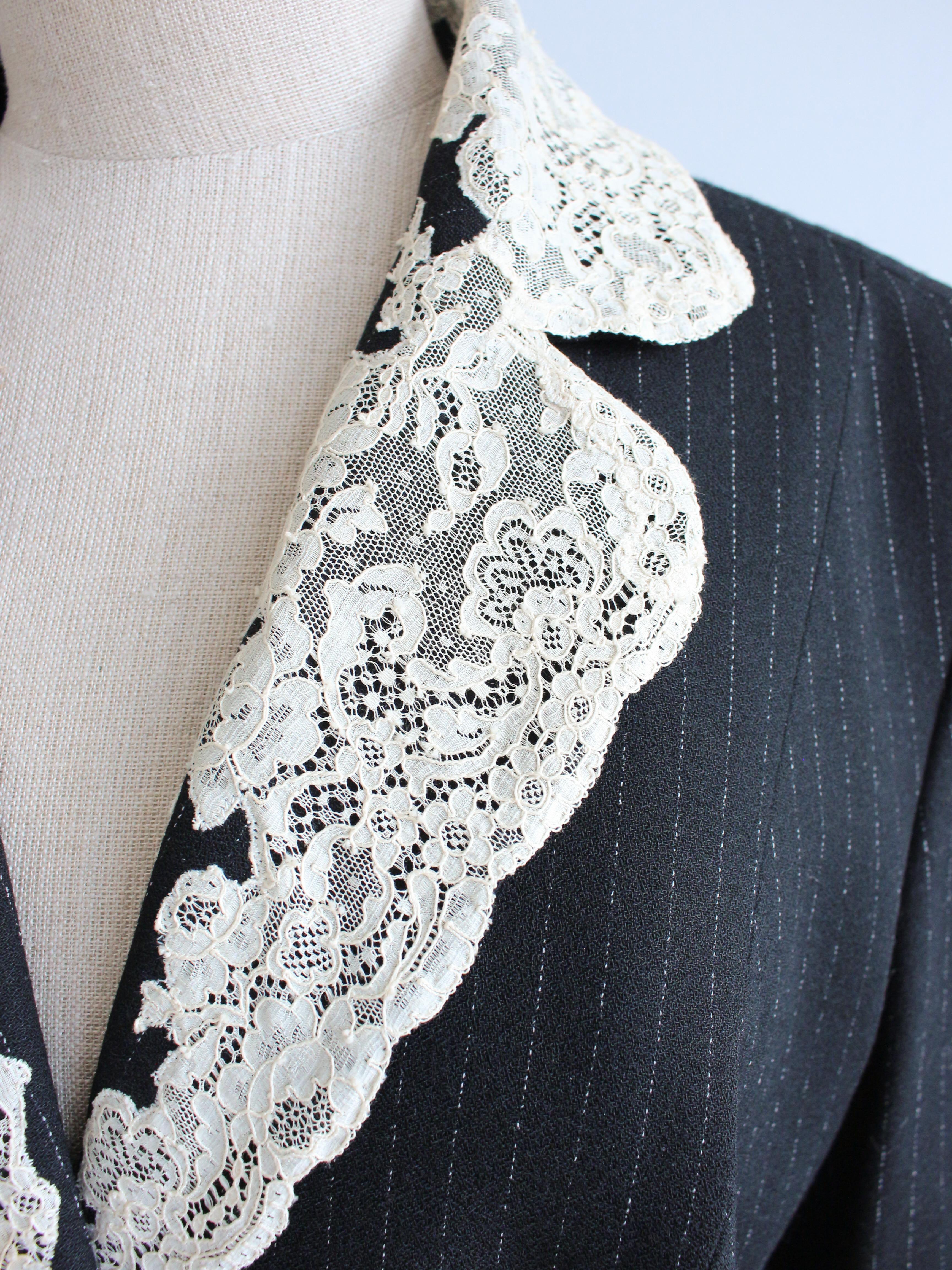 John Galliano for Christian Dior A/W98: abito gessato con cintura e rifiniture in pizzo in vendita 7