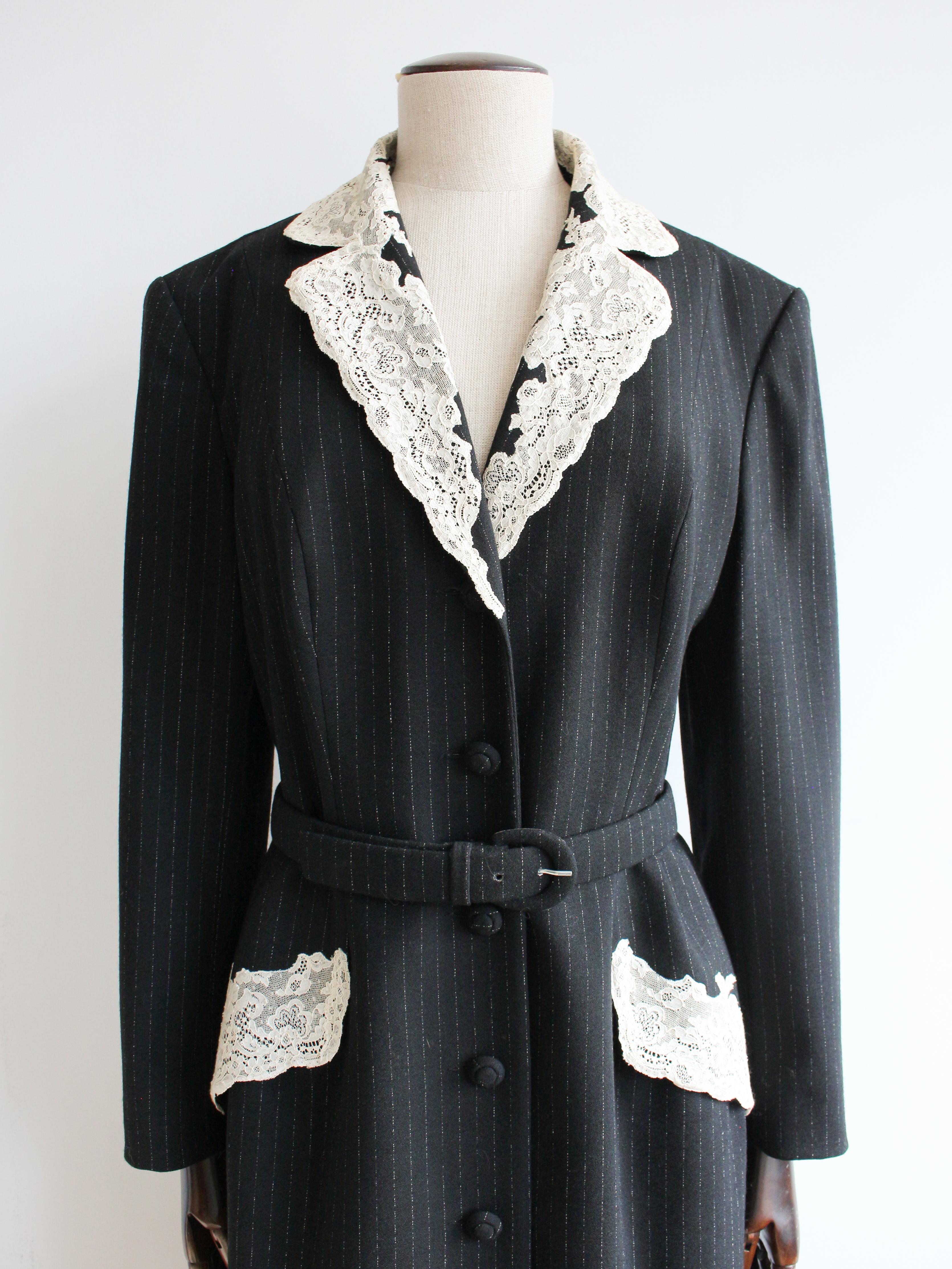 John Galliano for Christian Dior A/W98: abito gessato con cintura e rifiniture in pizzo in vendita 2
