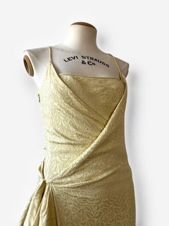 Christian Dior by John Galliano, Otoño/Invierno 1998, Vestido Rosa de Brocado de Seda