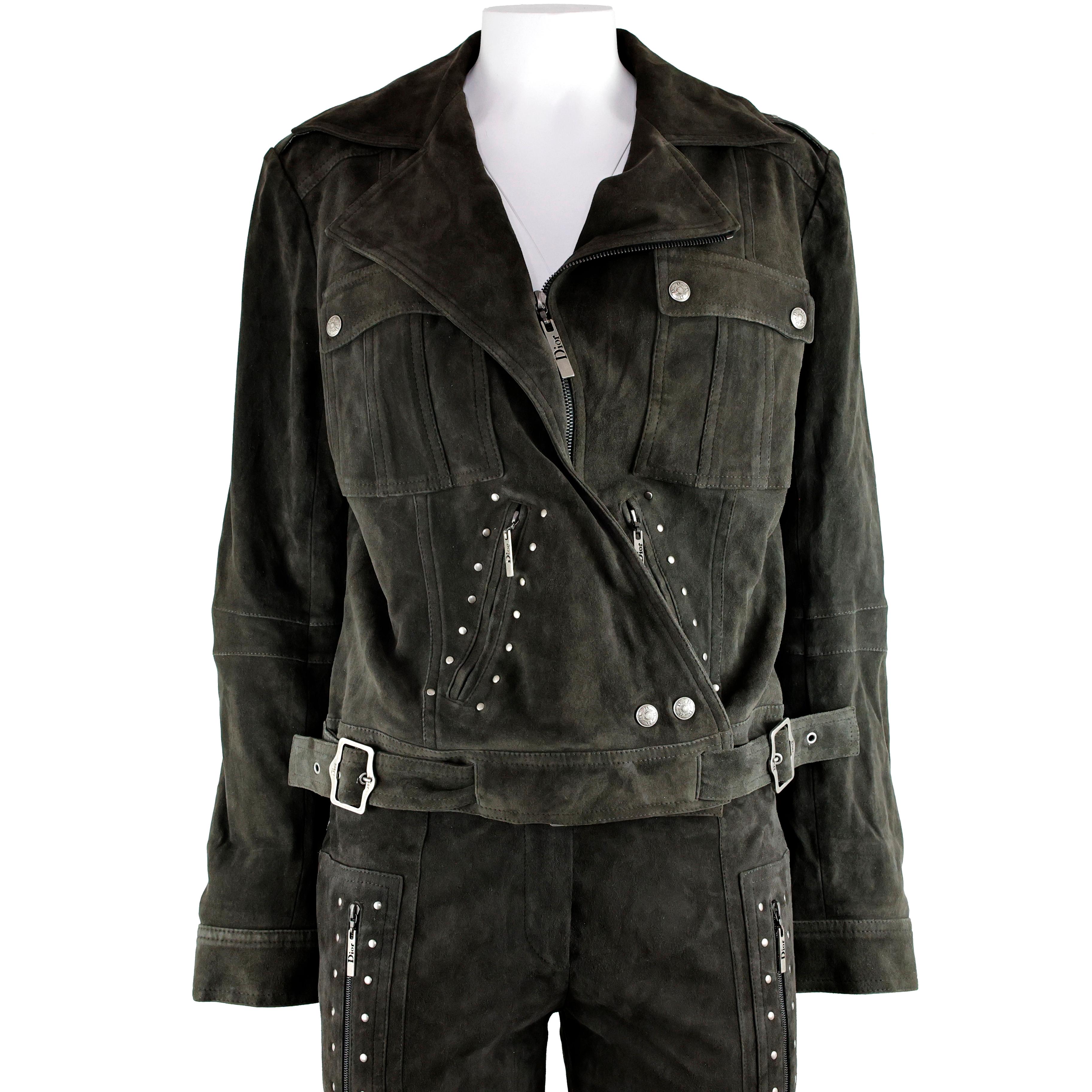 Christian Dior by John Galliano AW04 Ensemble en daim clouté (veste et pantalon) Bon état - En vente à Bressanone, Trentino-Alto Adige