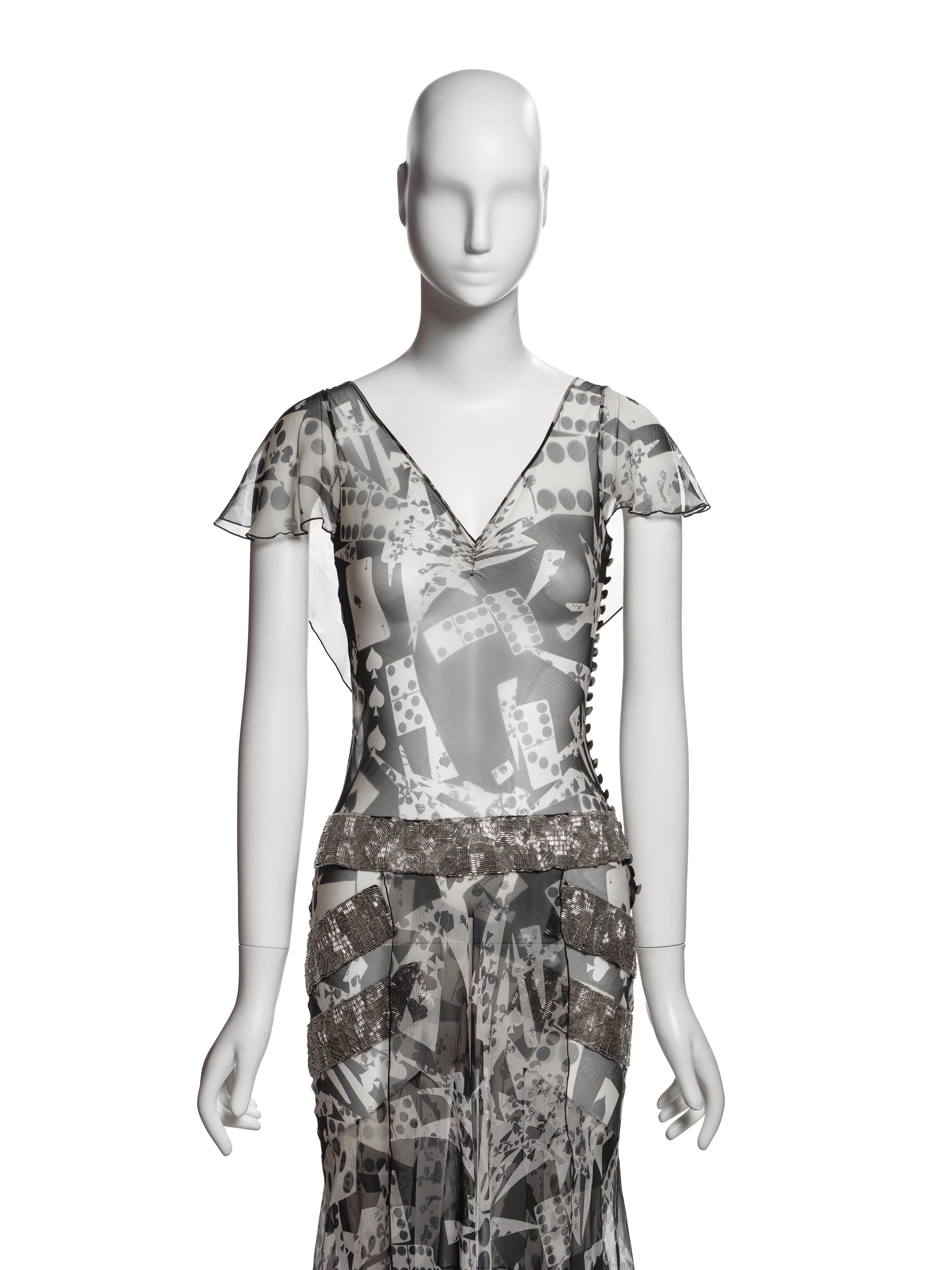 Christian Dior for John Galliano Perlenbesetztes Seidenkleid mit 'Spielkarten'-Druck, FW 2001 (Grau) im Angebot