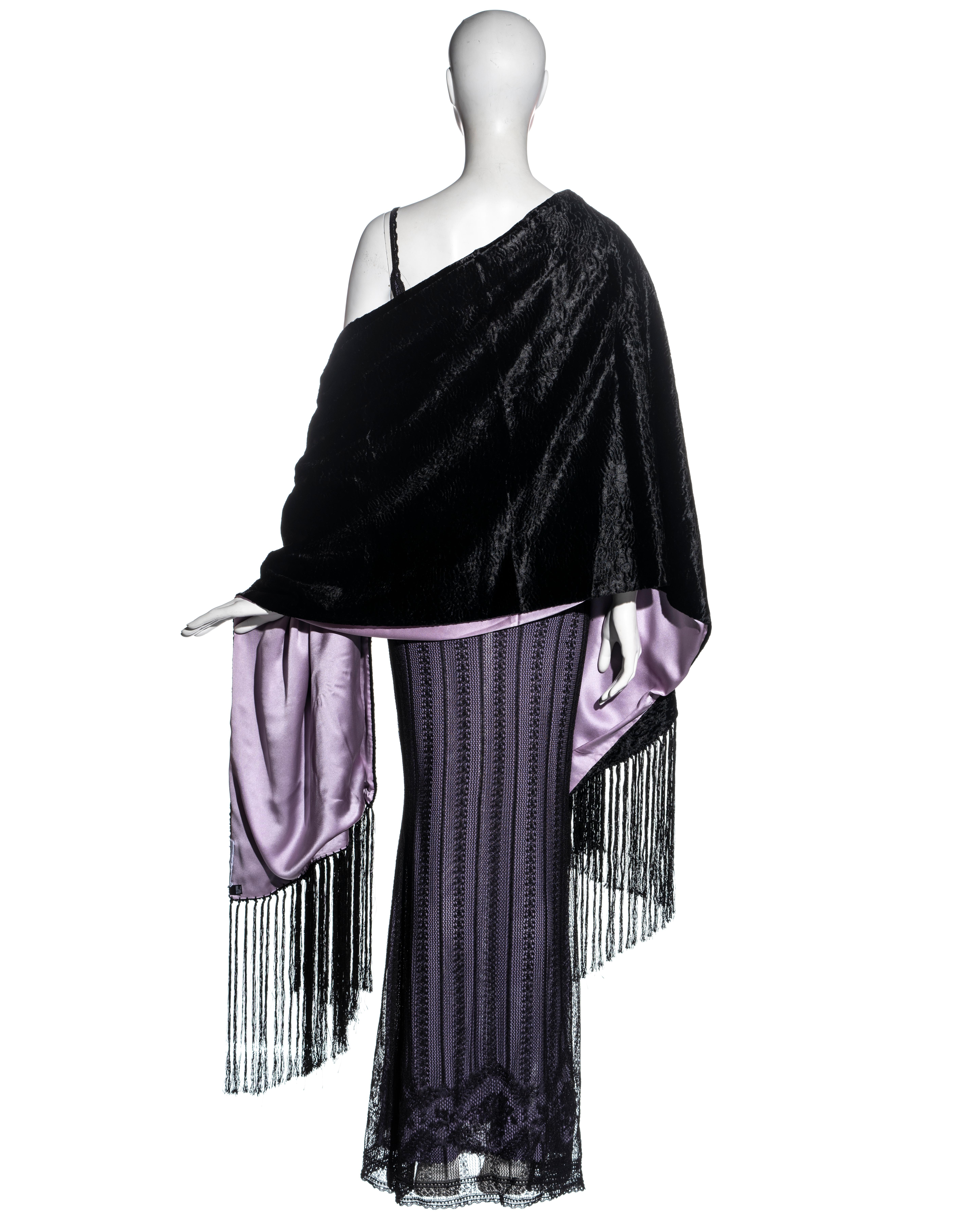 Robe de soirée et châle en dentelle noire Christian Dior par John Galliano, A/H 1998 en vente 3