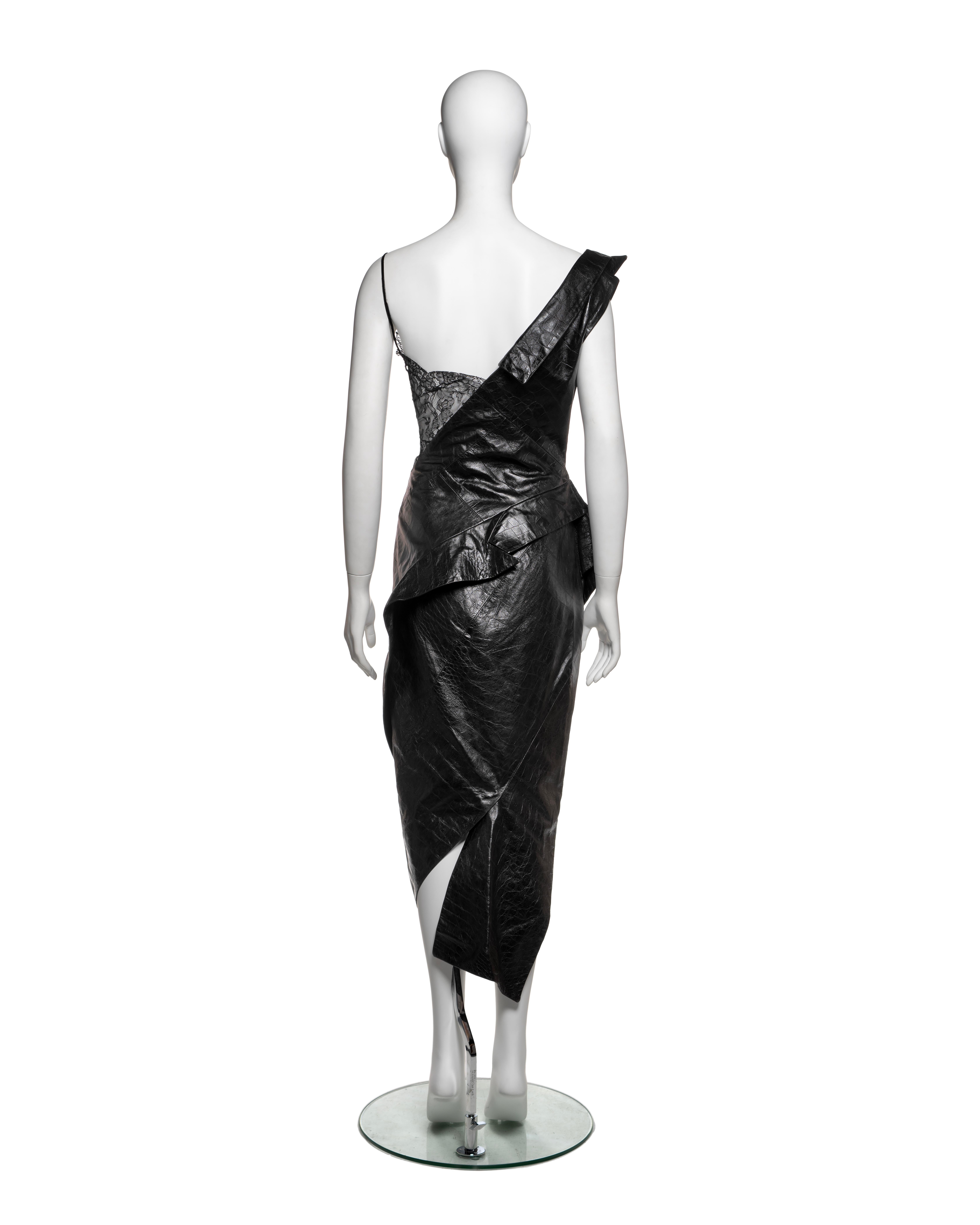 Christian Dior by John Galliano Vestido de noche de cuero negro y encaje, FW 2000 5