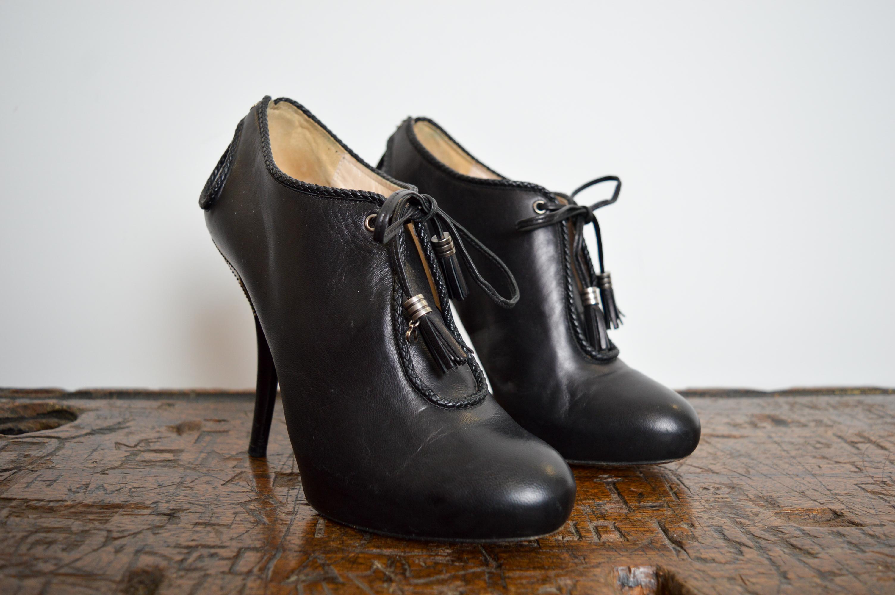 Christian Dior by John Galliano Black Ornate Leather Runway lace Up ankle Shoe - In Good Condition For Sale In Sheffield, GB
