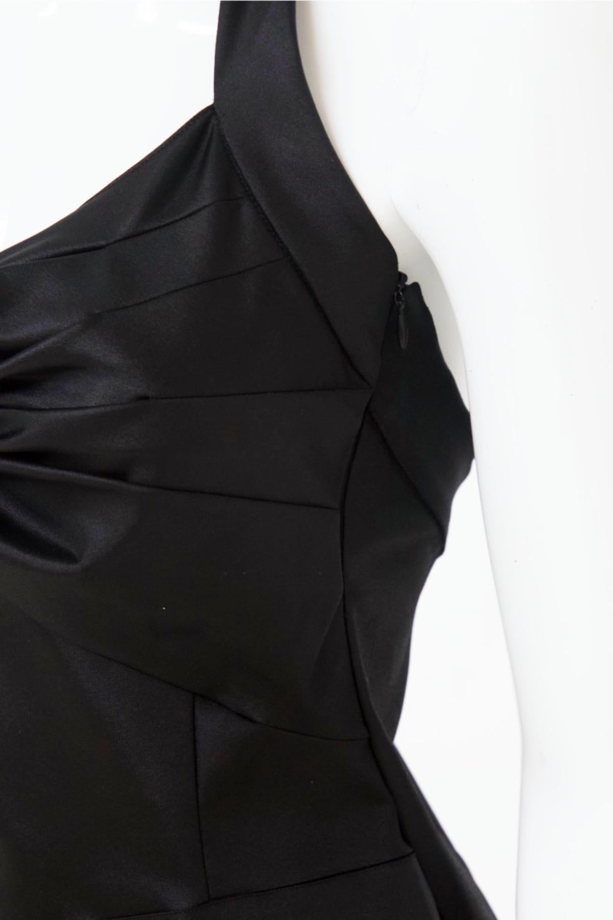 De las mujeres Christian Dior by John Galliano Vestido anudado de satén negro con forro de seda en venta