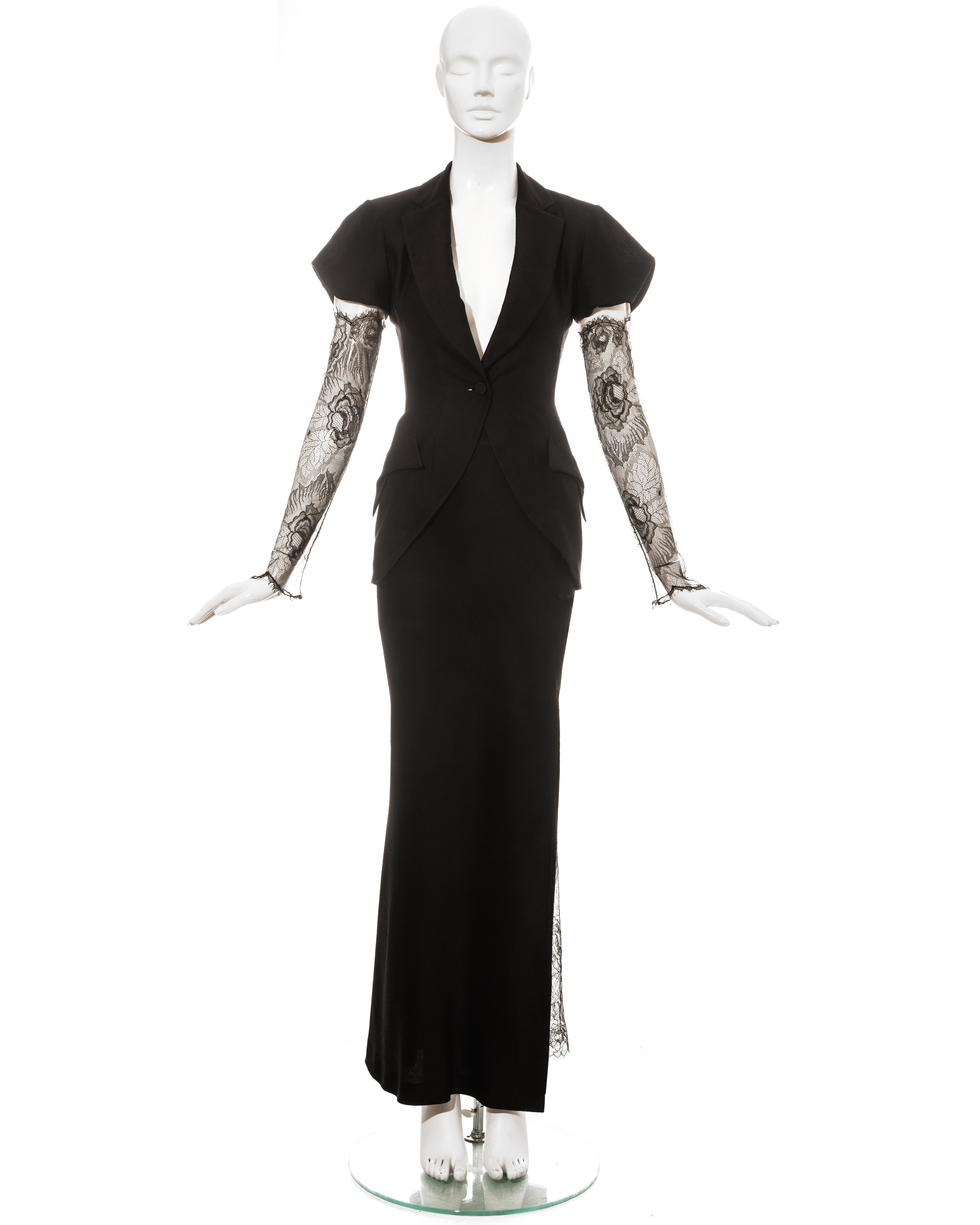 Costume jupe du soir Christian Dior by John Galliano en jacquard de soie noir avec manches en dentelle. 

Printemps-été 1999