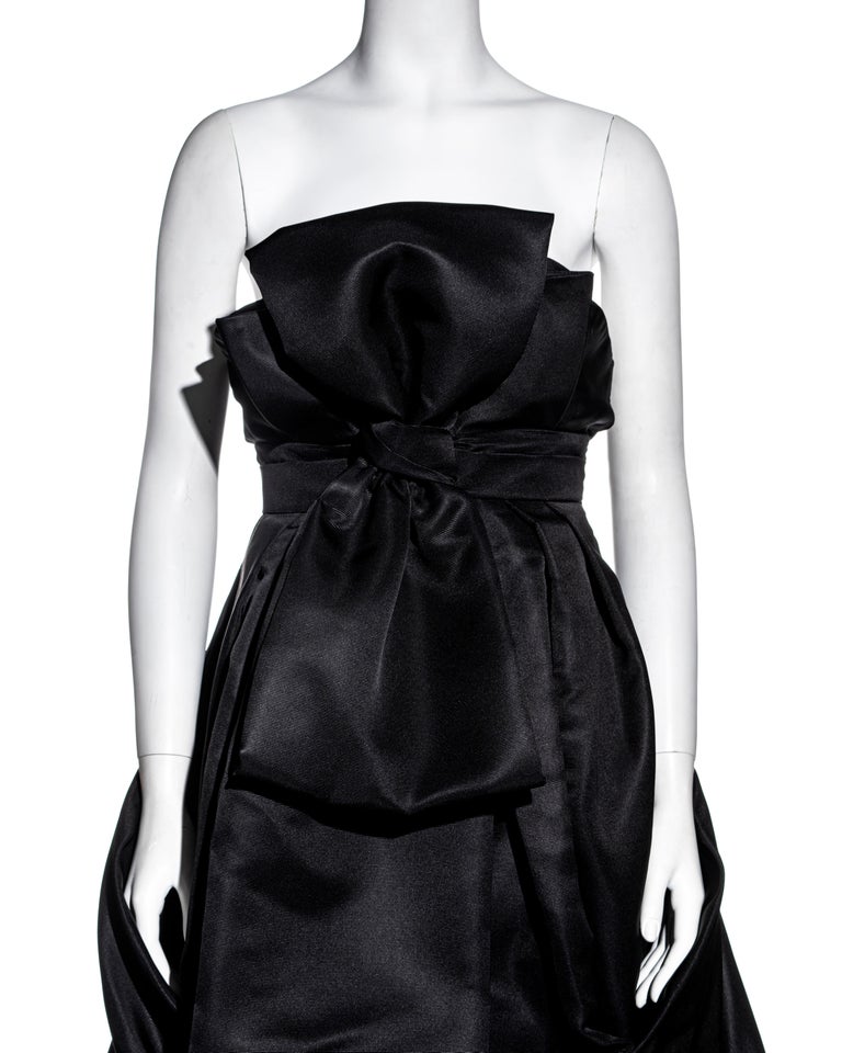 Christian Dior by John Galliano black silk strapless trained gown,  fw 2008 In Excellent Condition For Sale In London, GB