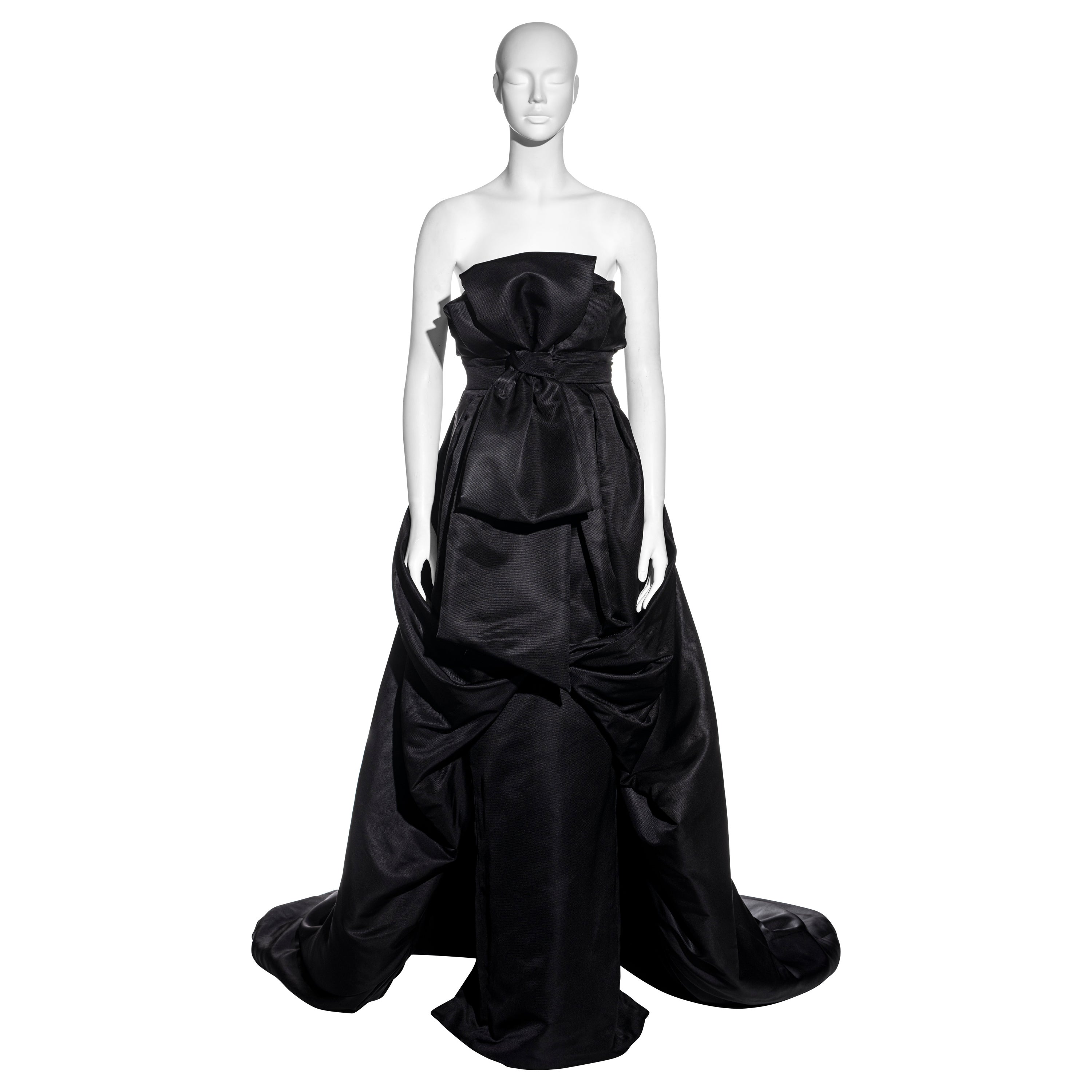 Christian Dior for Christian Dior by John Galliano abito da sera in seta nera senza spalline,  fw 2008