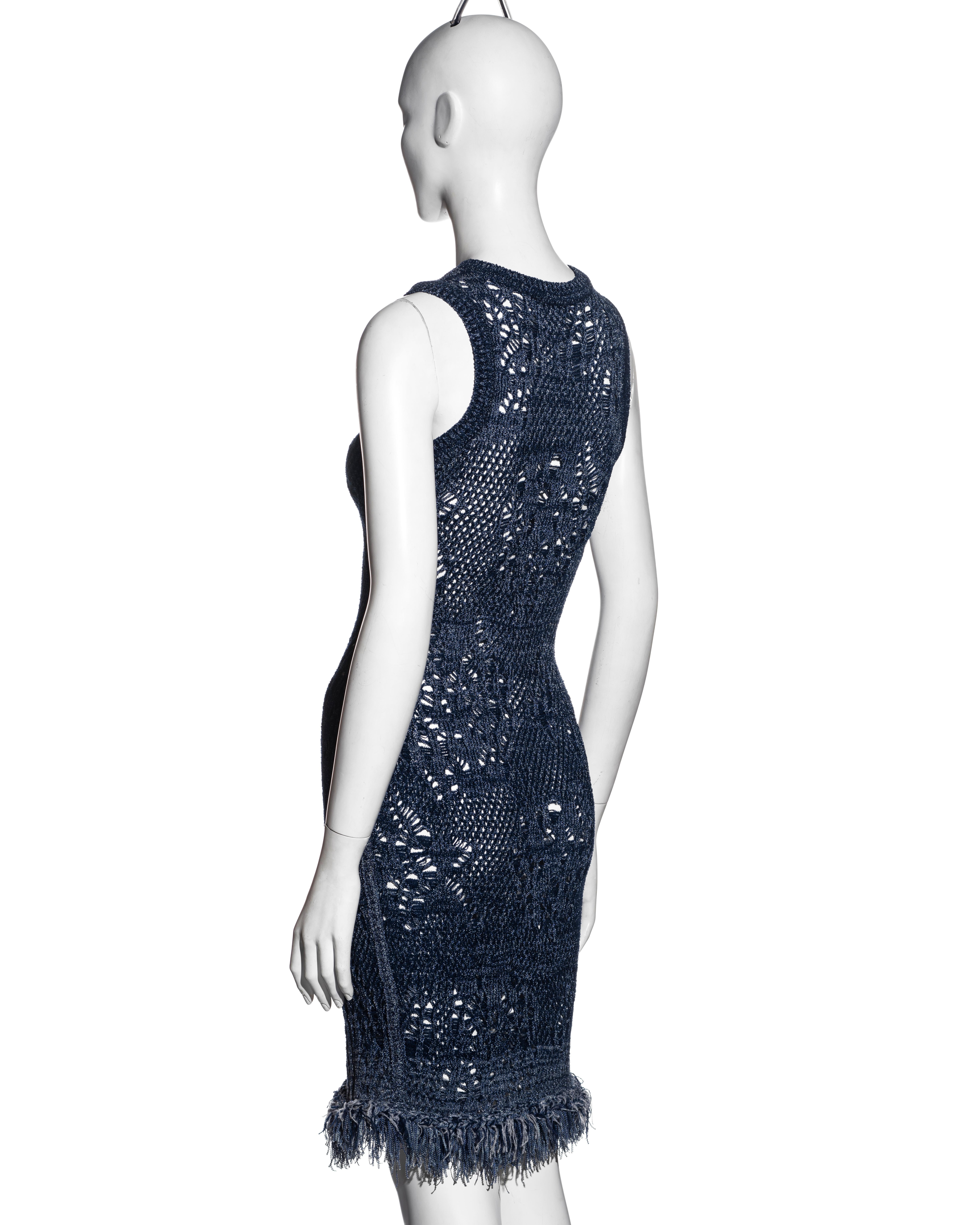Christian Dior by John Galliano Blaues ärmelloses Bodycon-Kleid aus offenem Strick, Frühjahr/Sommer 2000 im Angebot 2