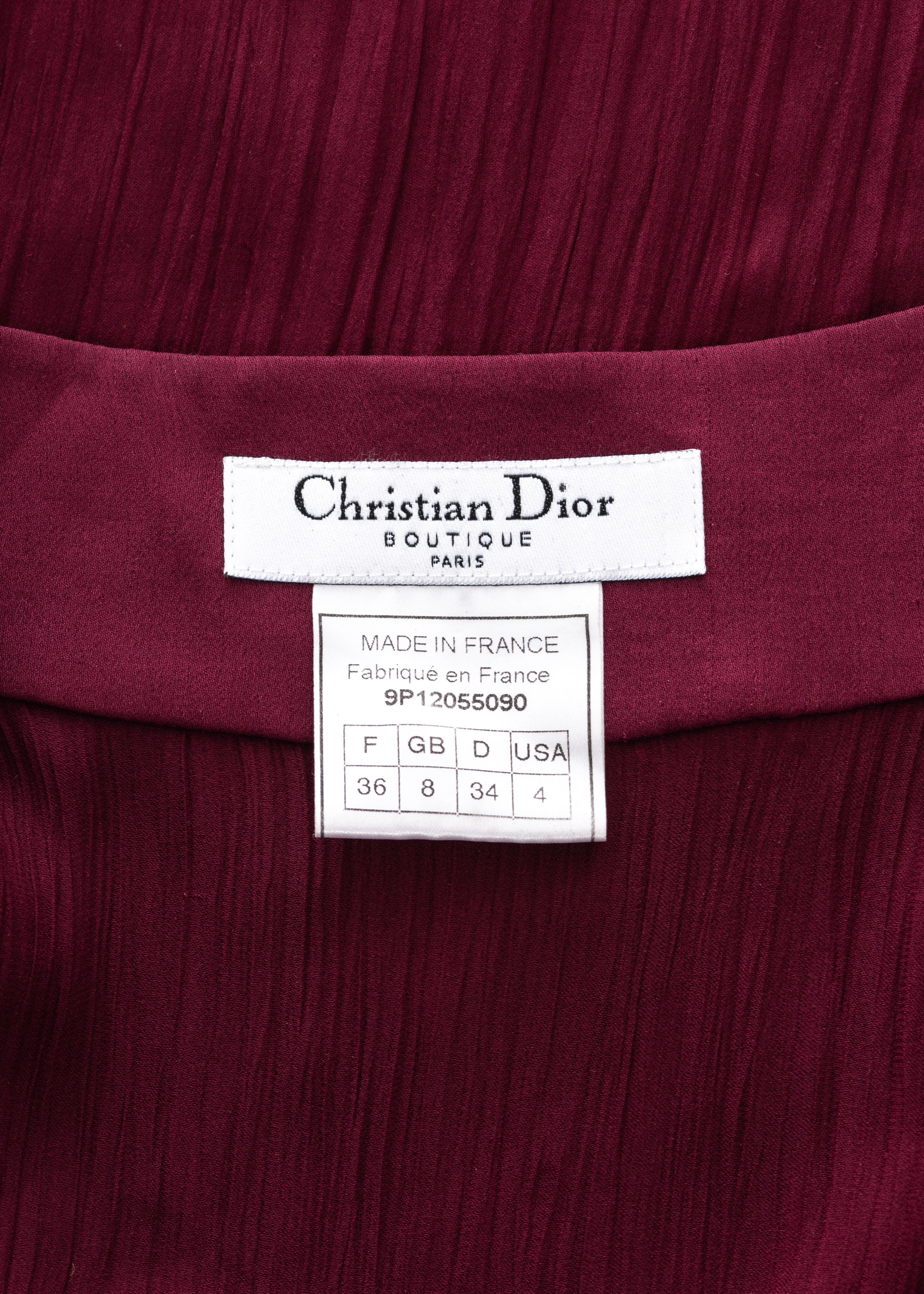 Chemisier en soie plissé bordeaux Christian Dior par John Galliano, P/E 1999 en vente 5