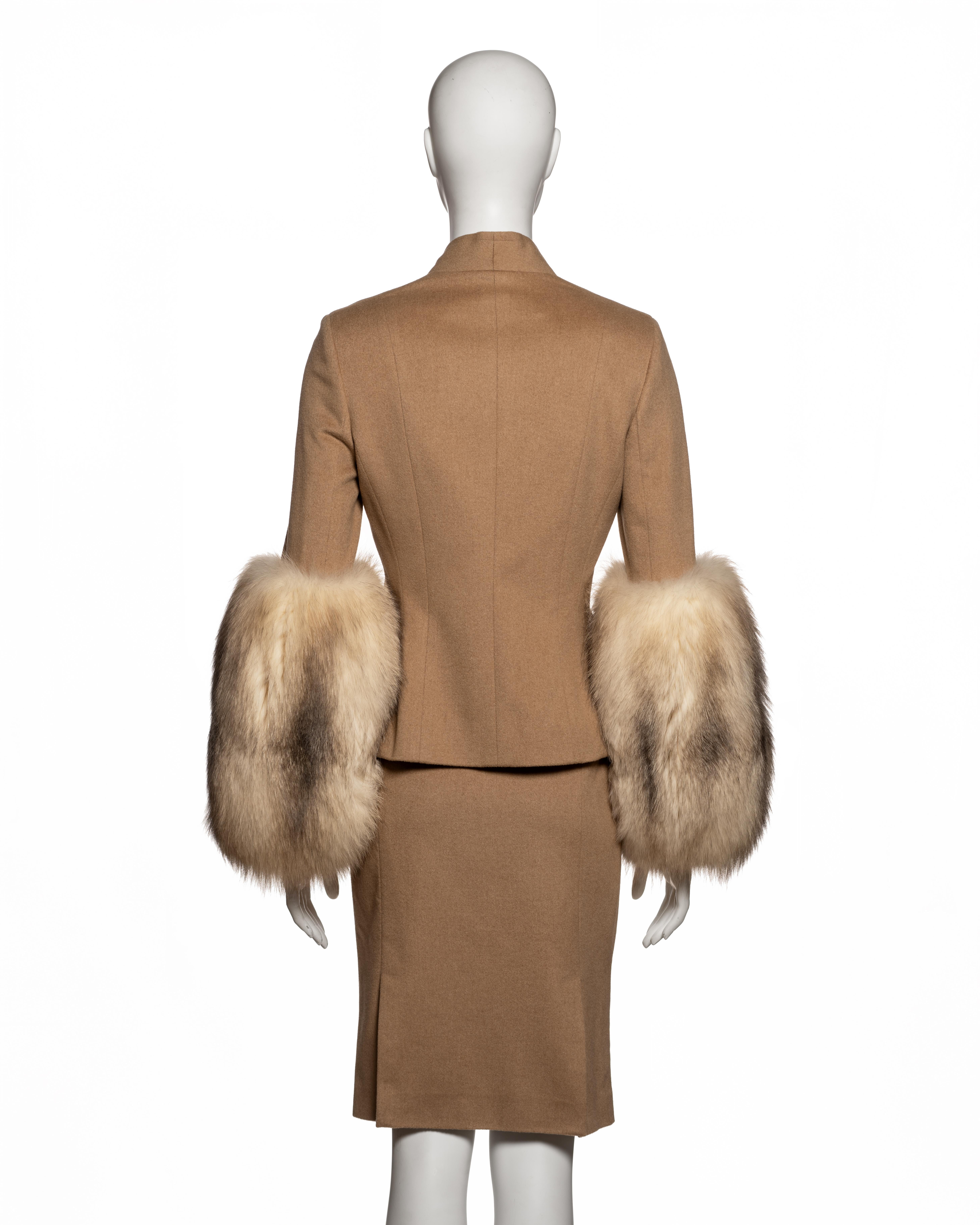 Christian Galliano for Christian Dior con polsini in pelliccia di volpe, FW 2007 in vendita 4
