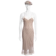 Ensemble robe et chapeau à monogrammes crème Christian Dior par John Galliano, printemps-été 2005