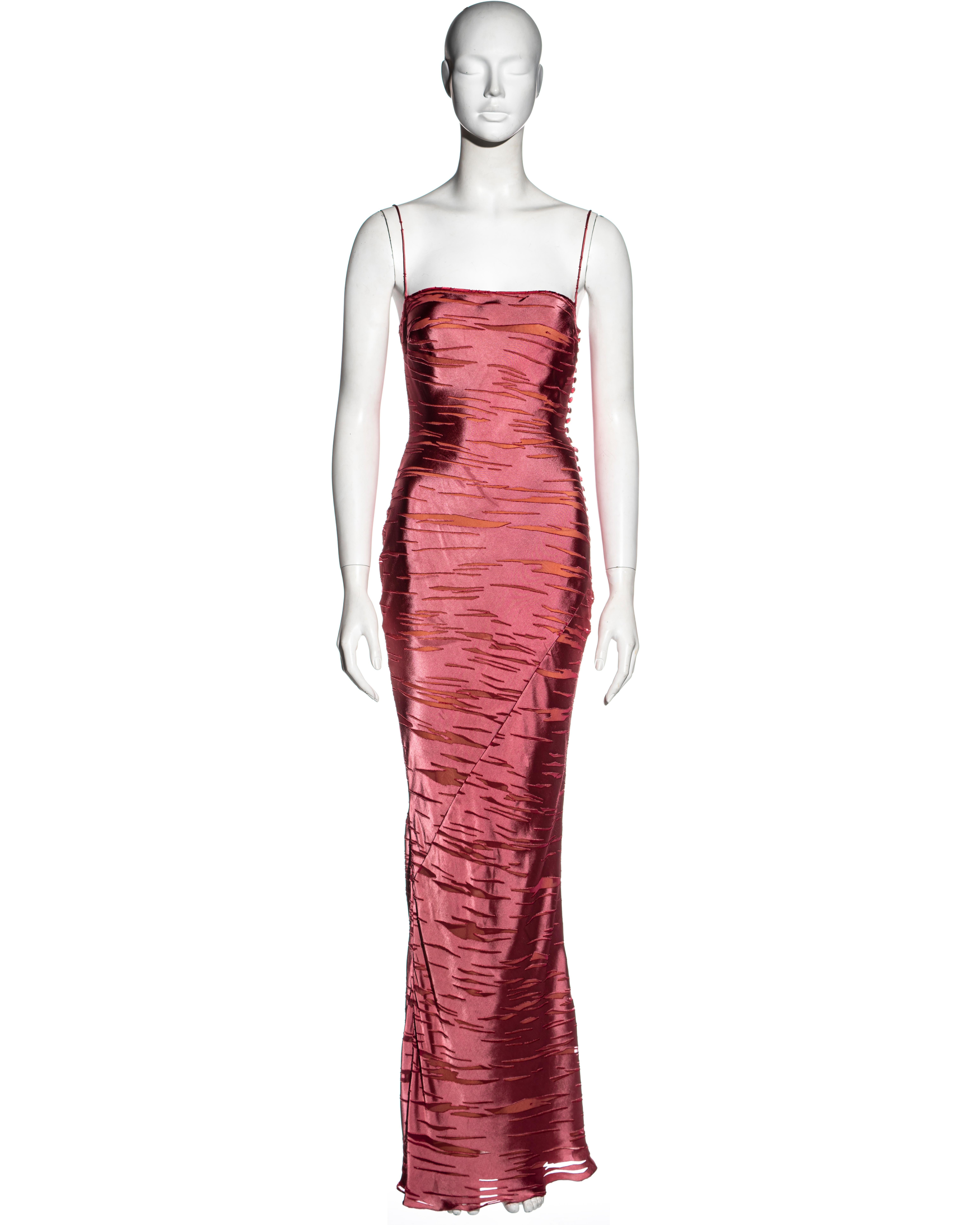 ▪ Christian Dior crimson red silk evening dress
▪ Designed by John Galliano 
▪ Torn effect 
▪ Multiple fabric buttons at the side seam 
▪ Spaghetti straps 
▪ Straight across neckline 
▪ Bias cut skirt 
▪ Nude silk lining 
▪ FR 38 - UK 10 - US 6
▪