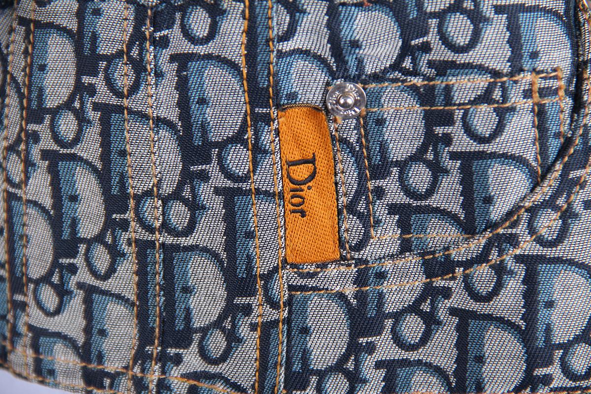Christian Dior by John Galliano — Denim Jacket (2005) im Zustand „Hervorragend“ im Angebot in Алматинский Почтамт, KZ