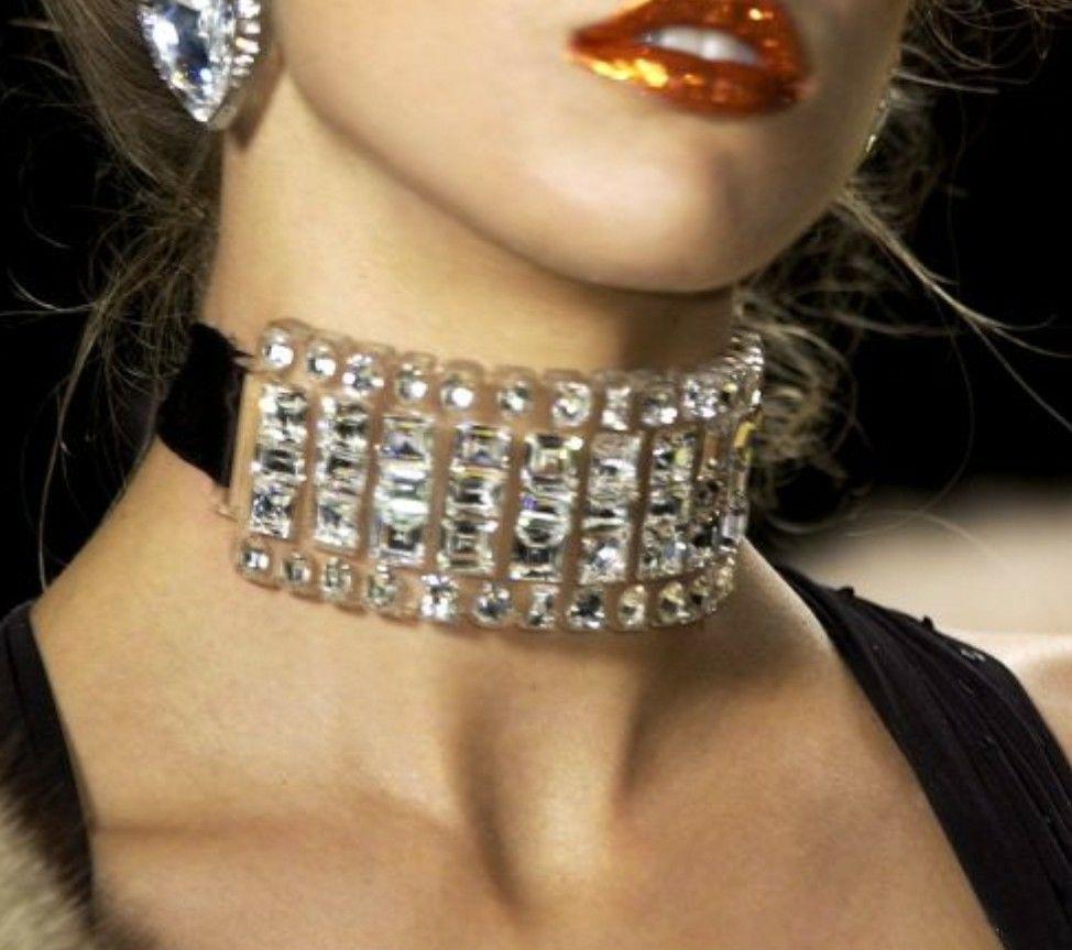 CHRISTIAN DIOR GLORIA runway choker necklace made in transparent perspex embellished with clear SWAROVSKI crytals featuring D I O R lettering.

This amazing choker is from the DIOR Spring/Summer 2004 Collection, was photographied in several DIOR ad