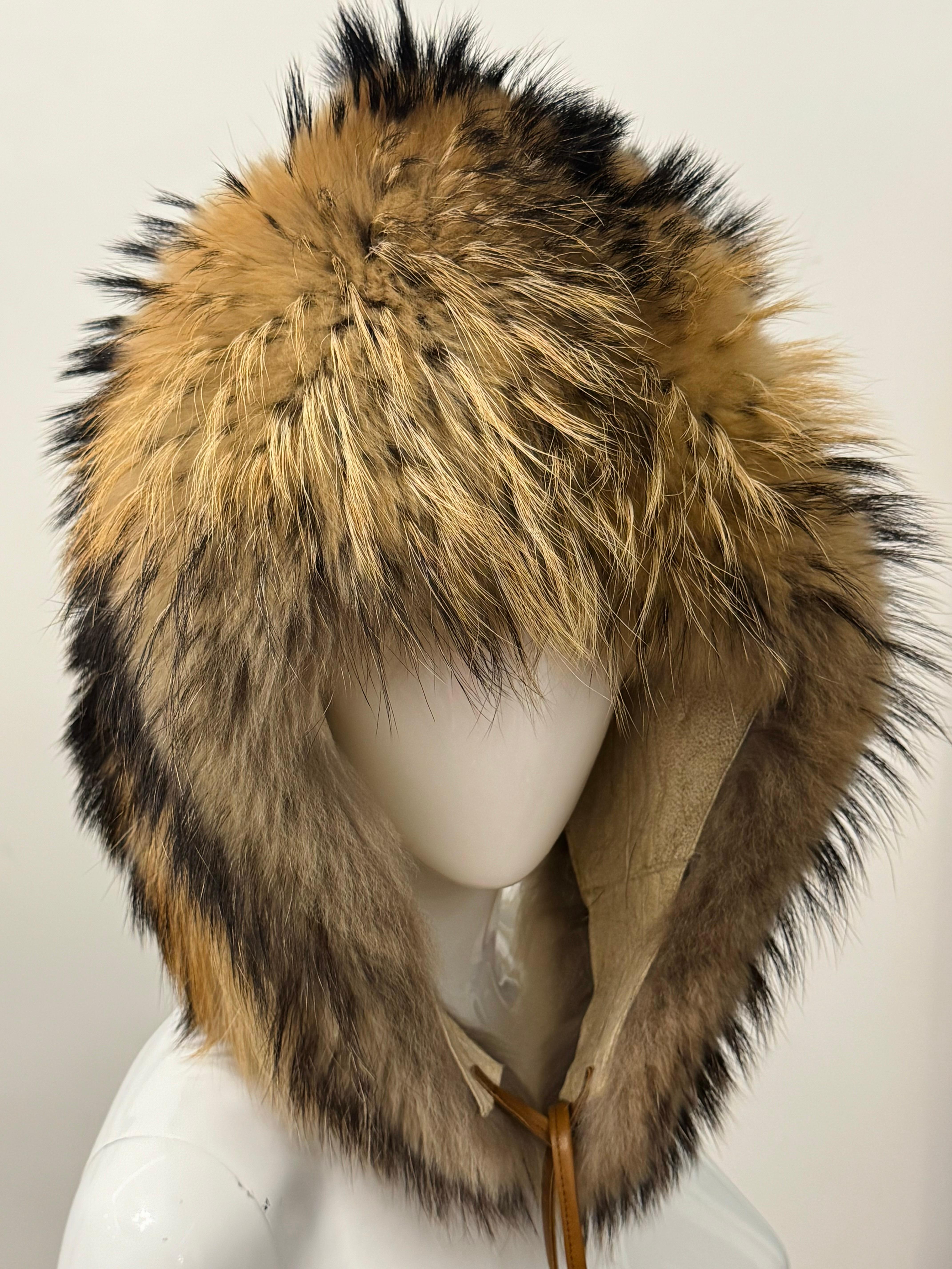 Christian Dior by John Galliano F/W 2002 sample raccoon fur oversized chapka hat en venta 7