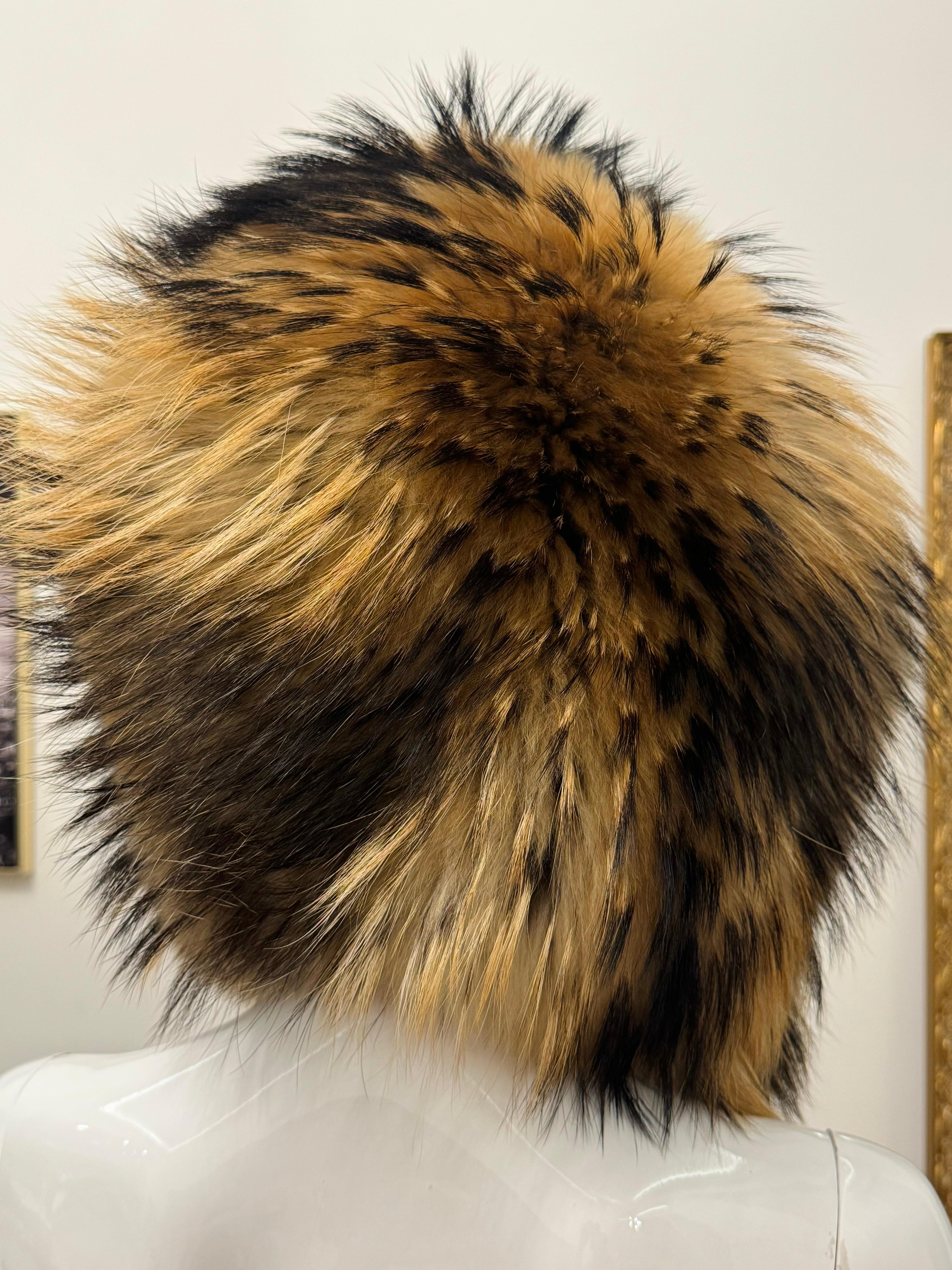 Christian Dior by John Galliano F/W 2002 sample raccoon fur oversized chapka hat en venta 8