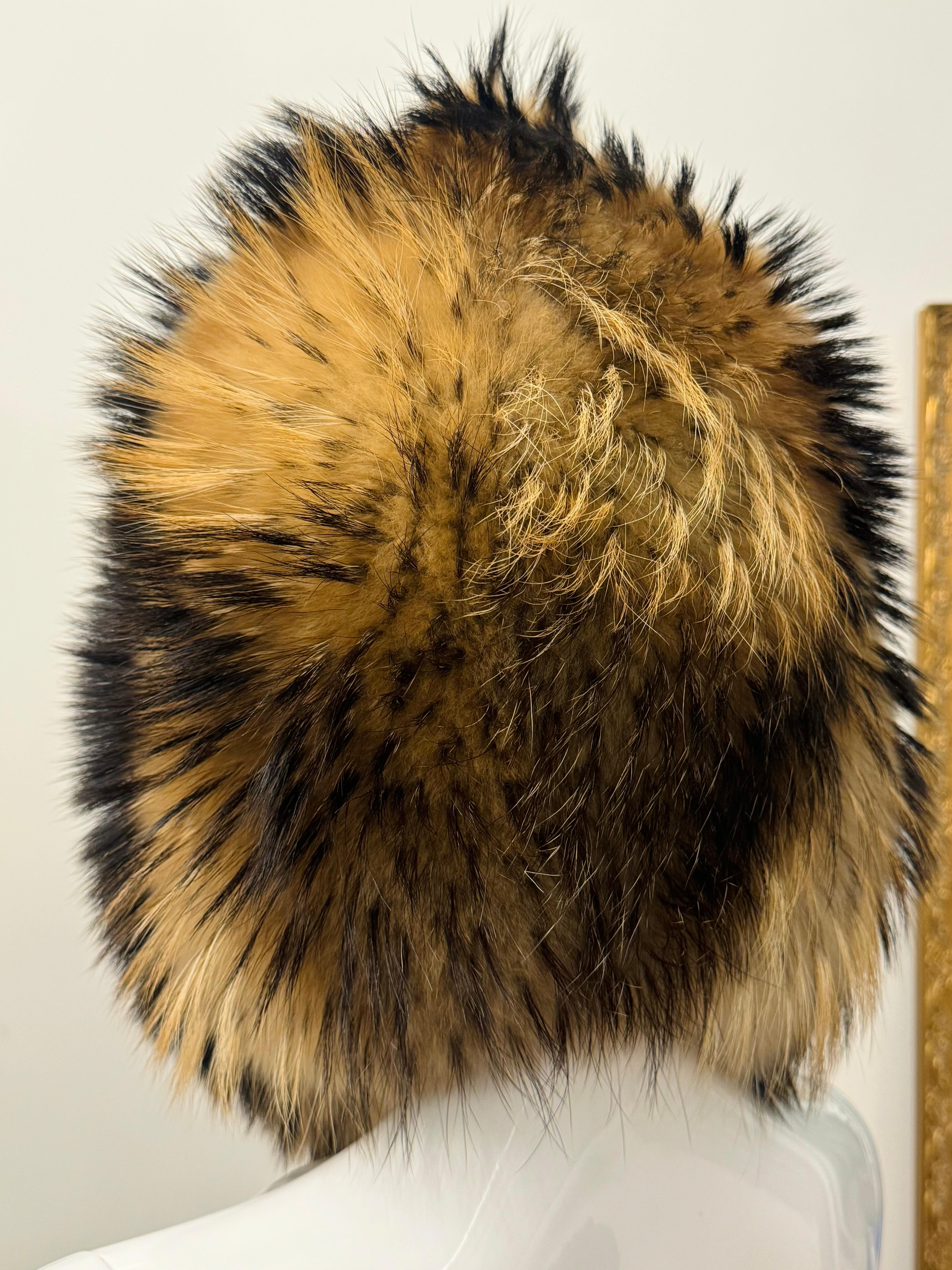 Christian Dior by John Galliano F/W 2002 sample raccoon fur oversized chapka hat en venta 10