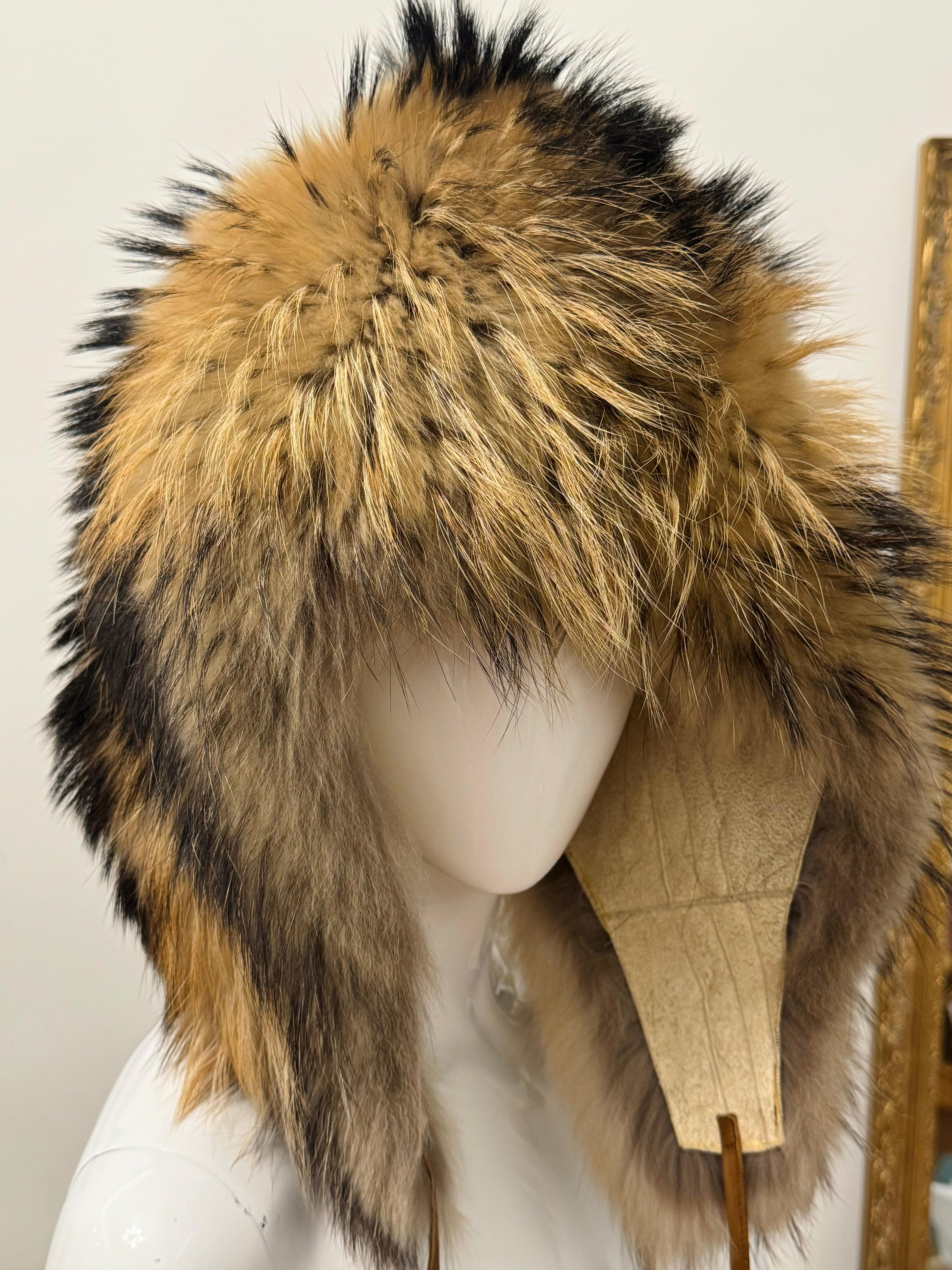 Christian Dior by John Galliano F/W 2002 sample raccoon fur oversized chapka hat en venta 1