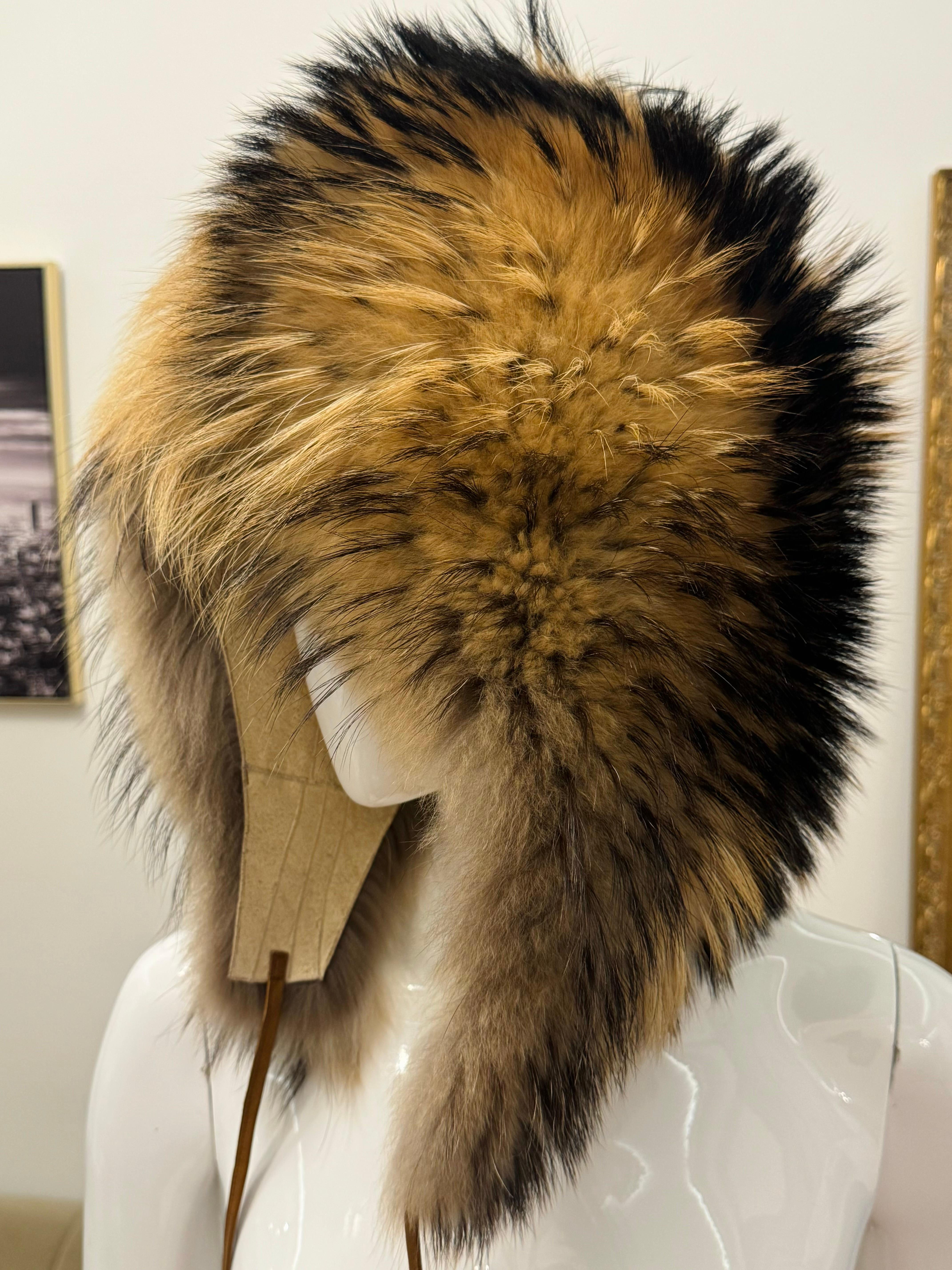 Christian Dior by John Galliano F/W 2002 sample raccoon fur oversized chapka hat en venta 3