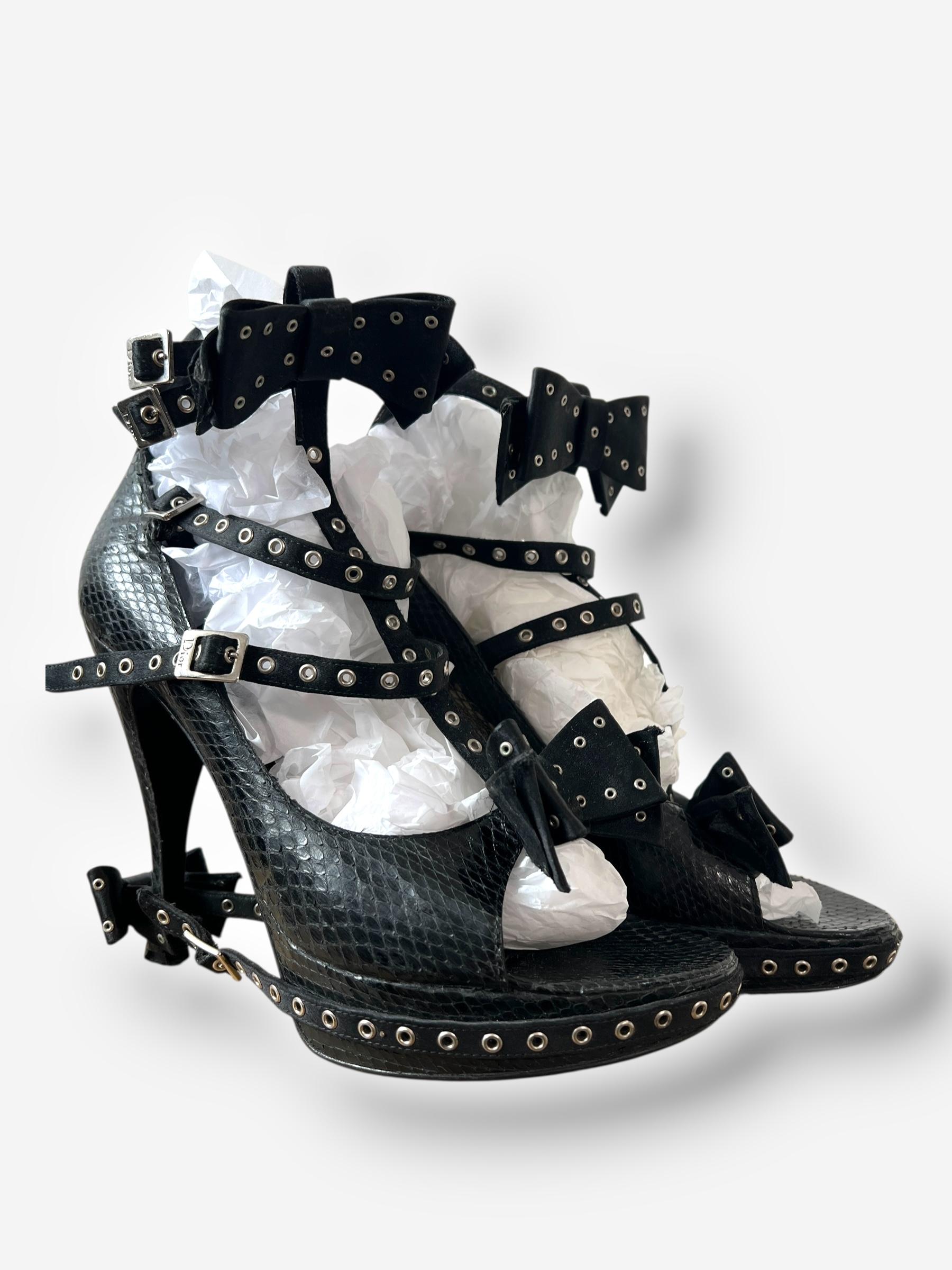 Christian Dior by John Galliano F/W 2003 Black Bow Buckle Heels – Runway Version For Sale 8