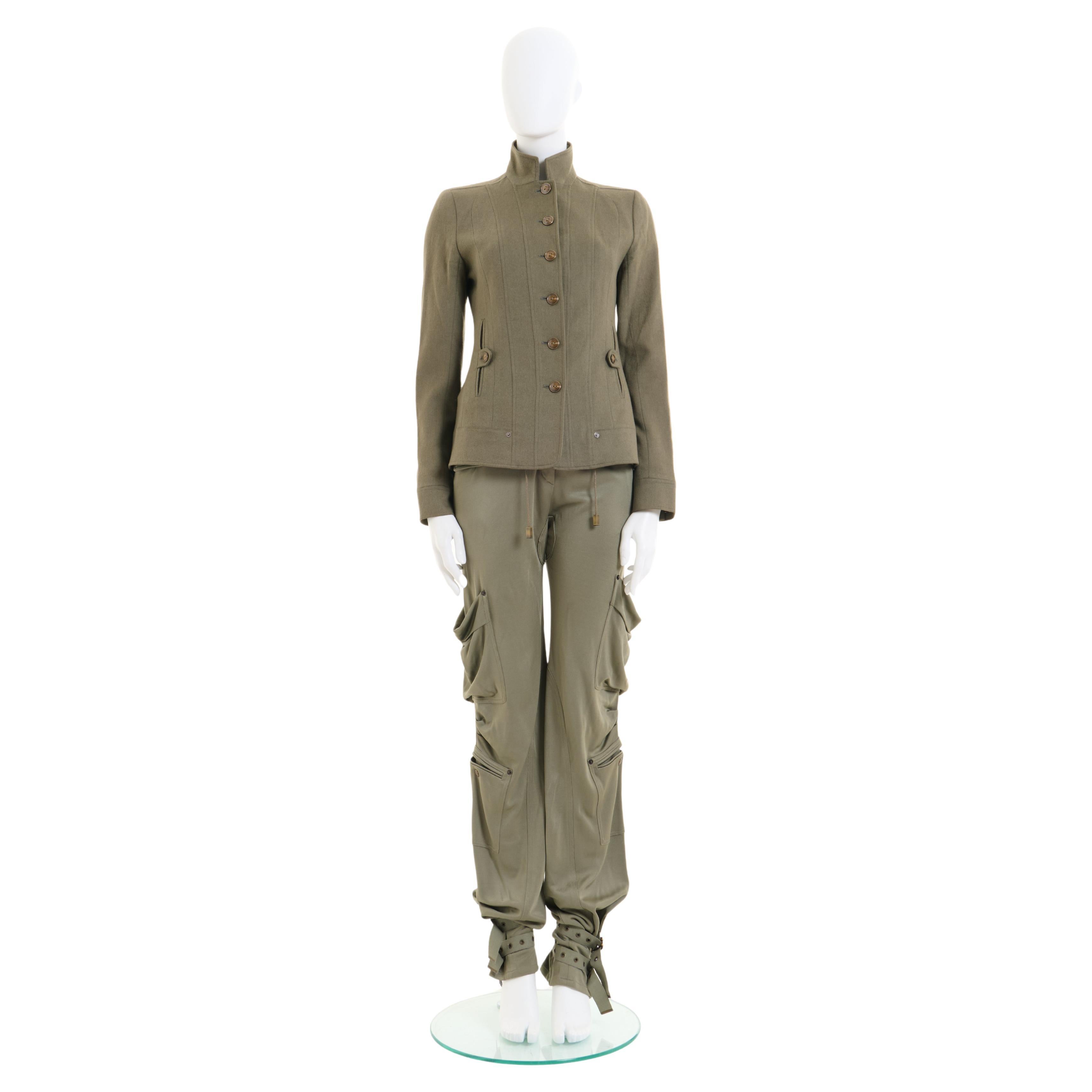 Christian Dior by John Galliano H/W 2003 Khaki cachemire Militärjacke und Auto im Angebot